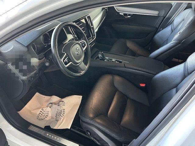 Volvo V90 Kombi Momentum Pro foto 8