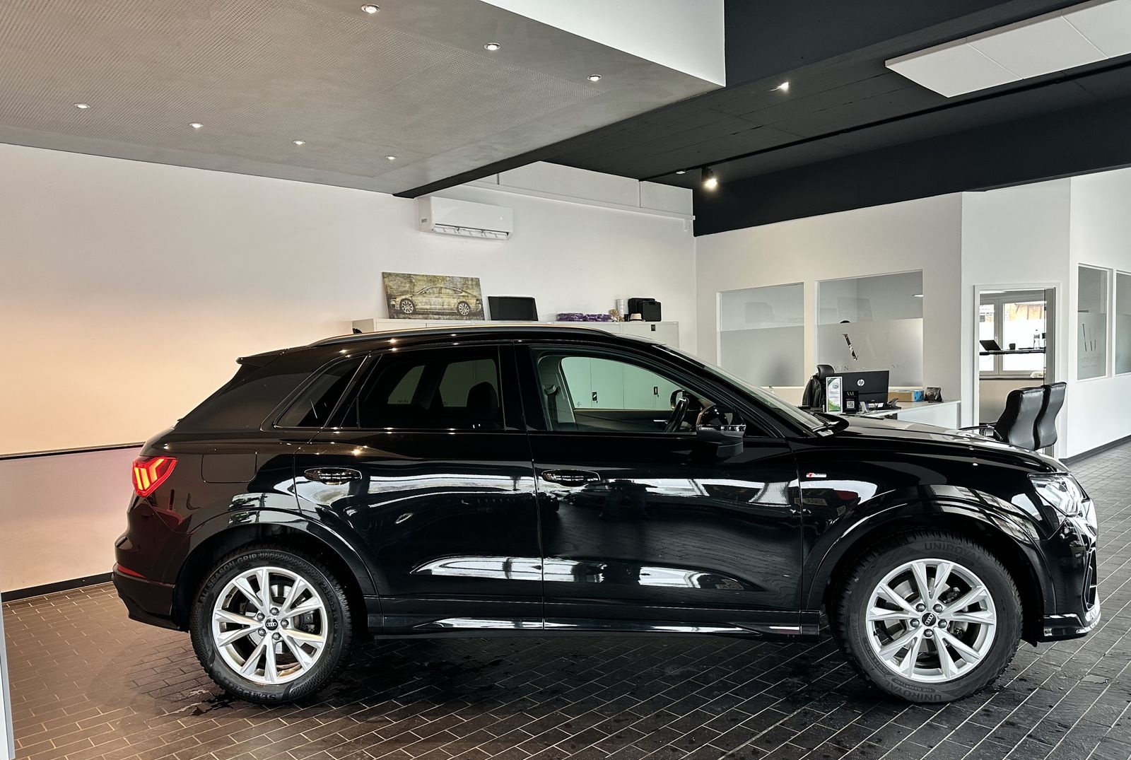 Audi Q3 35 TFSI S-Line*Pano*KAM*Black*LED*AHK*VIRT* foto 4