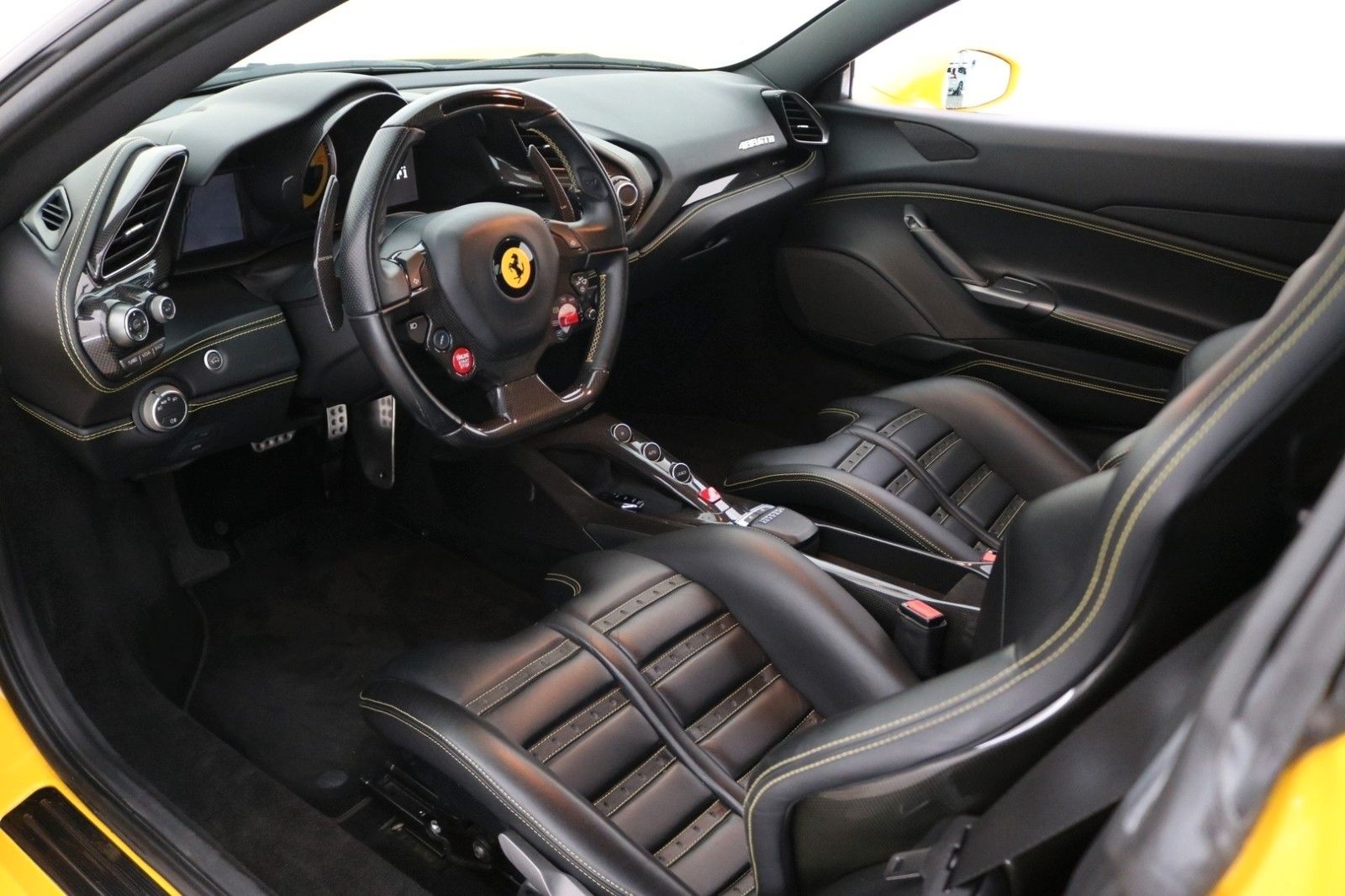 Ferrari 488 GTB GTB Coupé DCT foto 9
