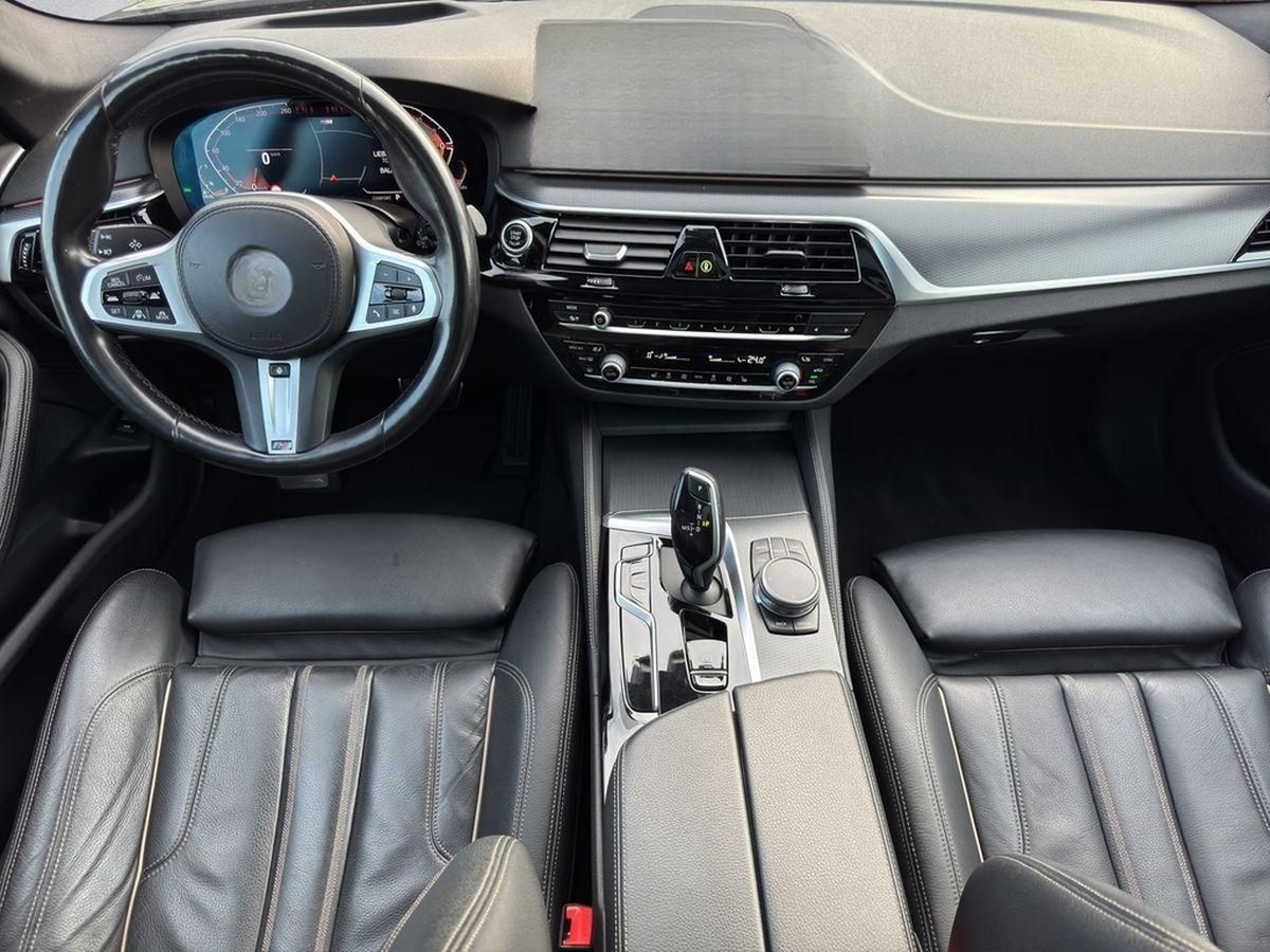 BMW 520d Touring M Sport xDrive LED Pano Leder HuD foto 13