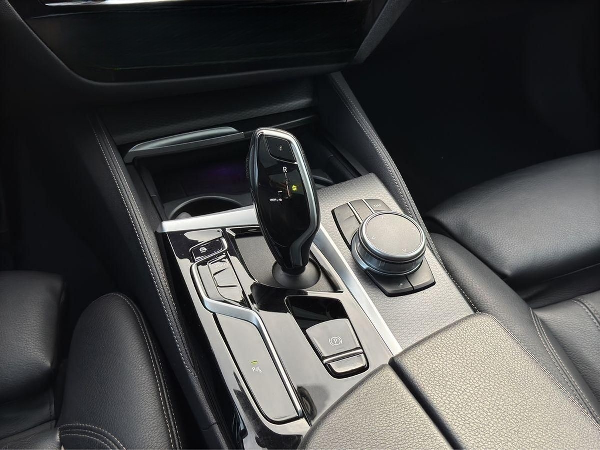BMW 520d Touring M Sport xDrive LED Pano Leder HuD foto 21