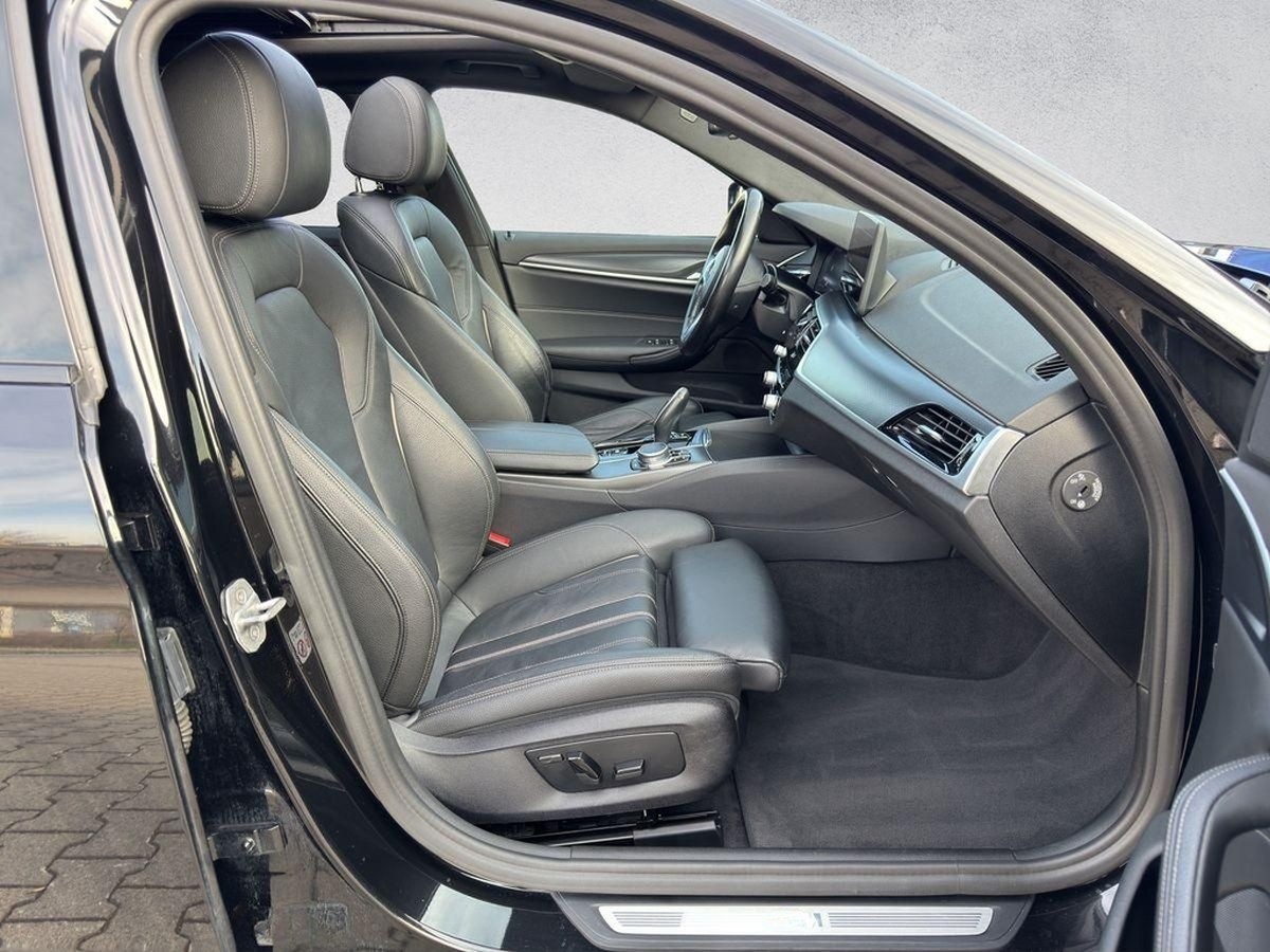 BMW 520d Touring M Sport xDrive LED Pano Leder HuD foto 26