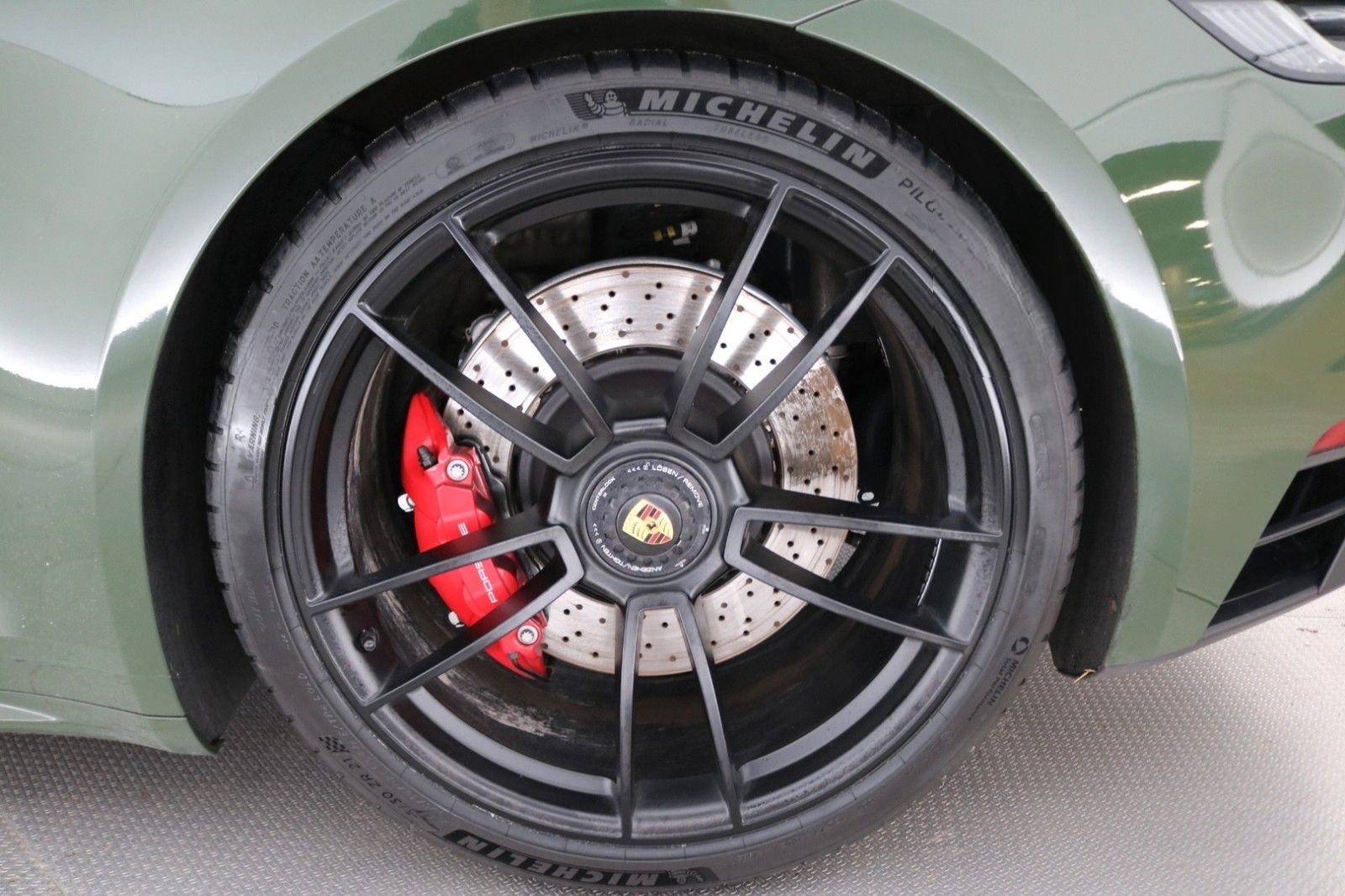 Porsche 992 Carrera 4 GTS Porsche Approved foto 15