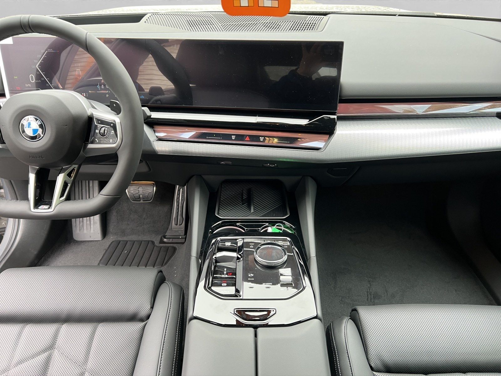 BMW 520d xDrive Limousine M Sportpaket Head-Up Harma foto 10