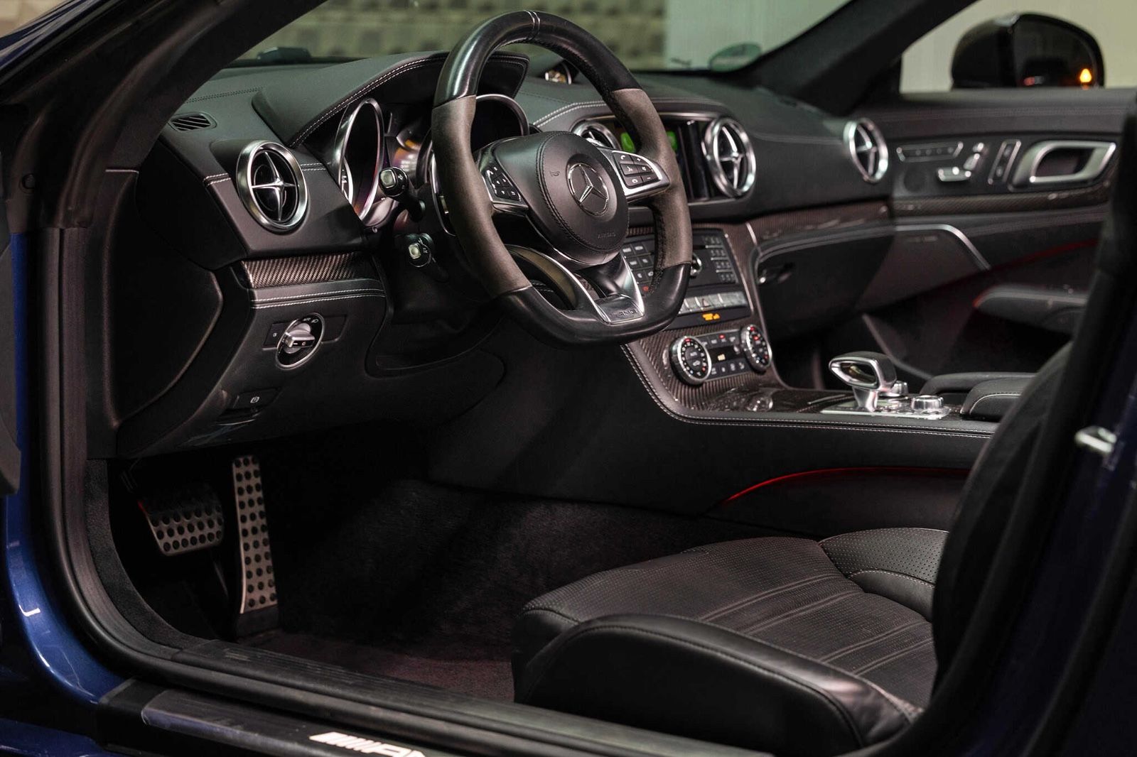 Mercedes-Benz SL 63 AMG foto 6
