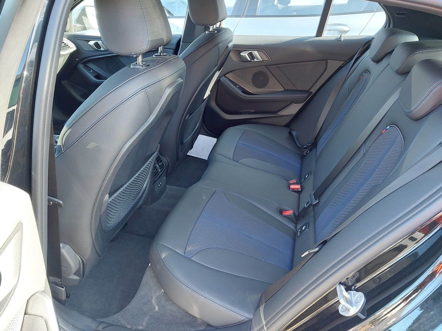 BMW 118d Limousine M Sport HiFi LRHZ QI RFK SHZ 2ZK foto 9