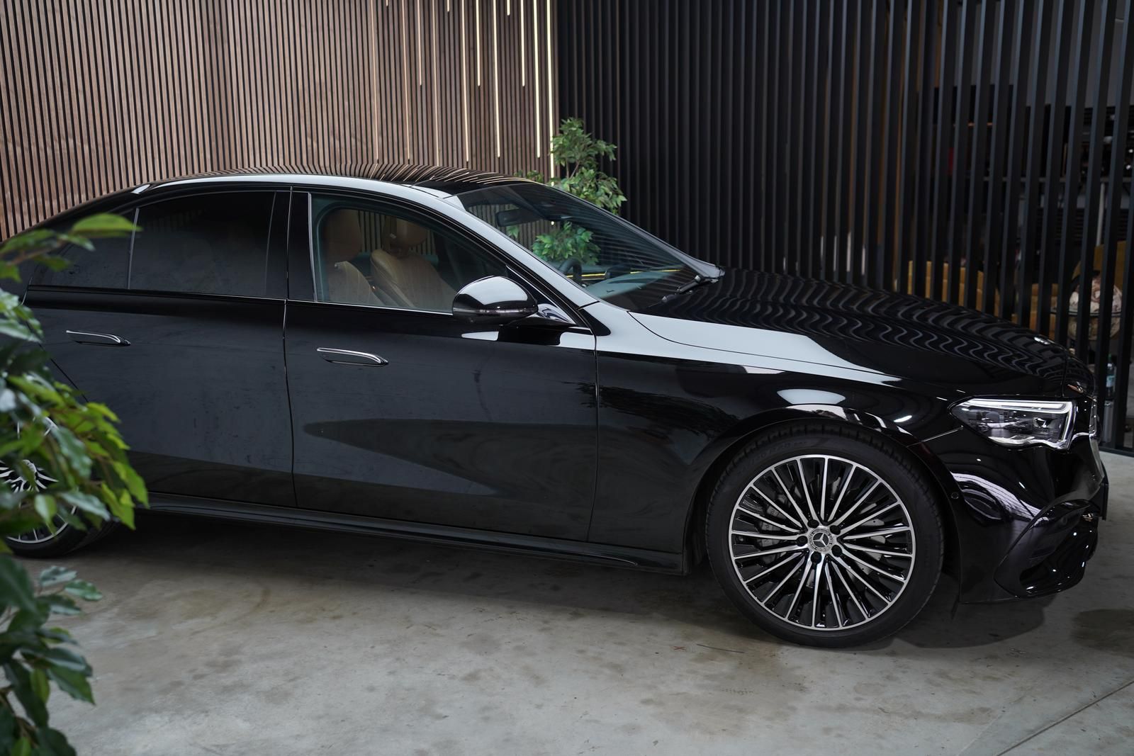 Mercedes-Benz E220d AMG | Night | Pano | 360 | Nappa | Burm 4D foto 24