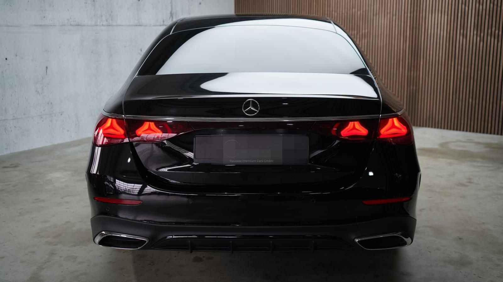 Mercedes-Benz E220d AMG | Night | Pano | 360 | Nappa | Burm 4D foto 6