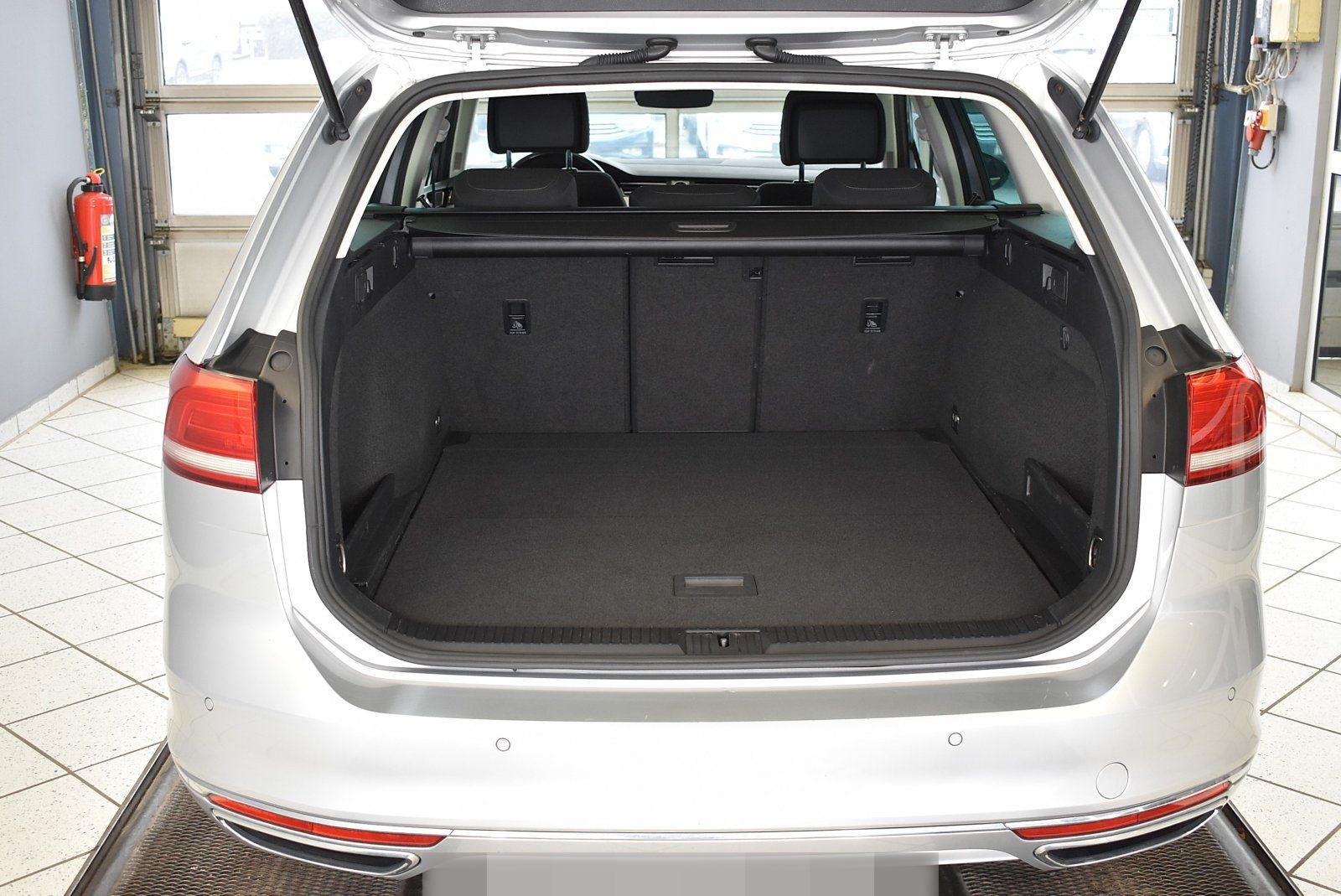 Volkswagen Passat Variant 2.0 TDI 4Motion DSG*LED*PDC*ACC foto 10