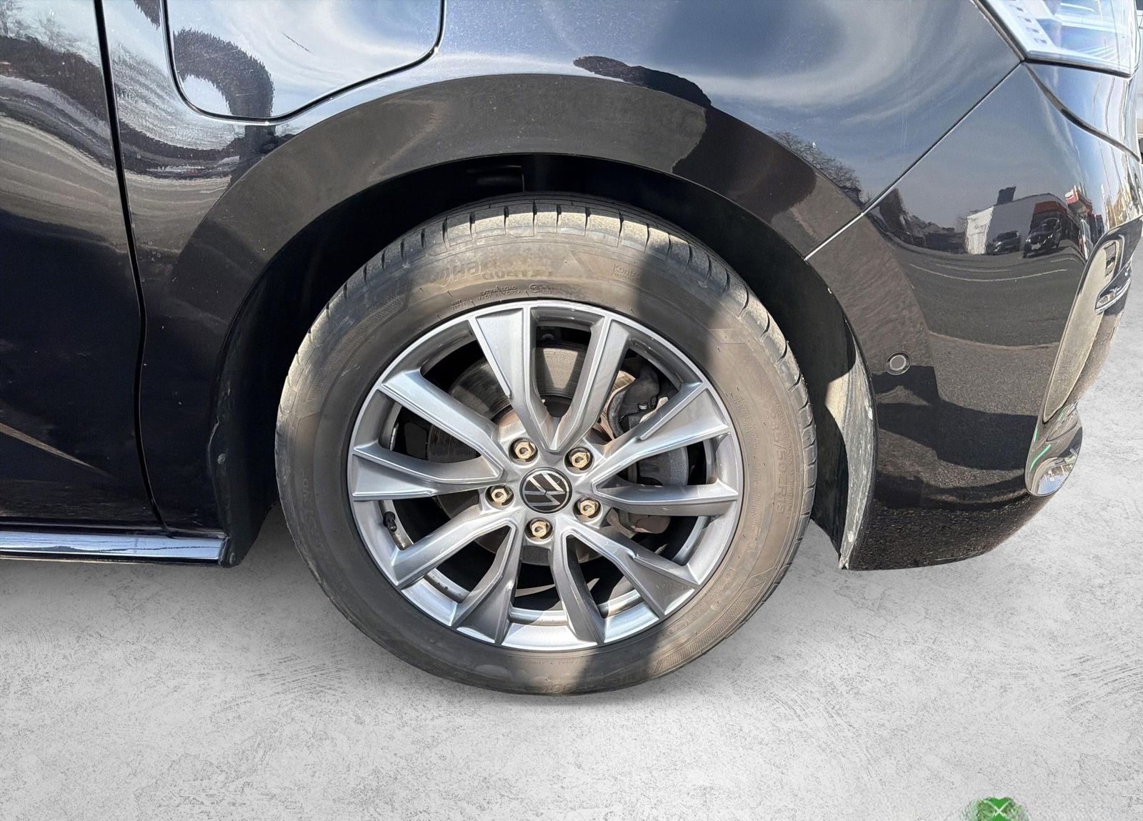 Volkswagen T7 Multivan Style LÜ Navi AHK Klima foto 4