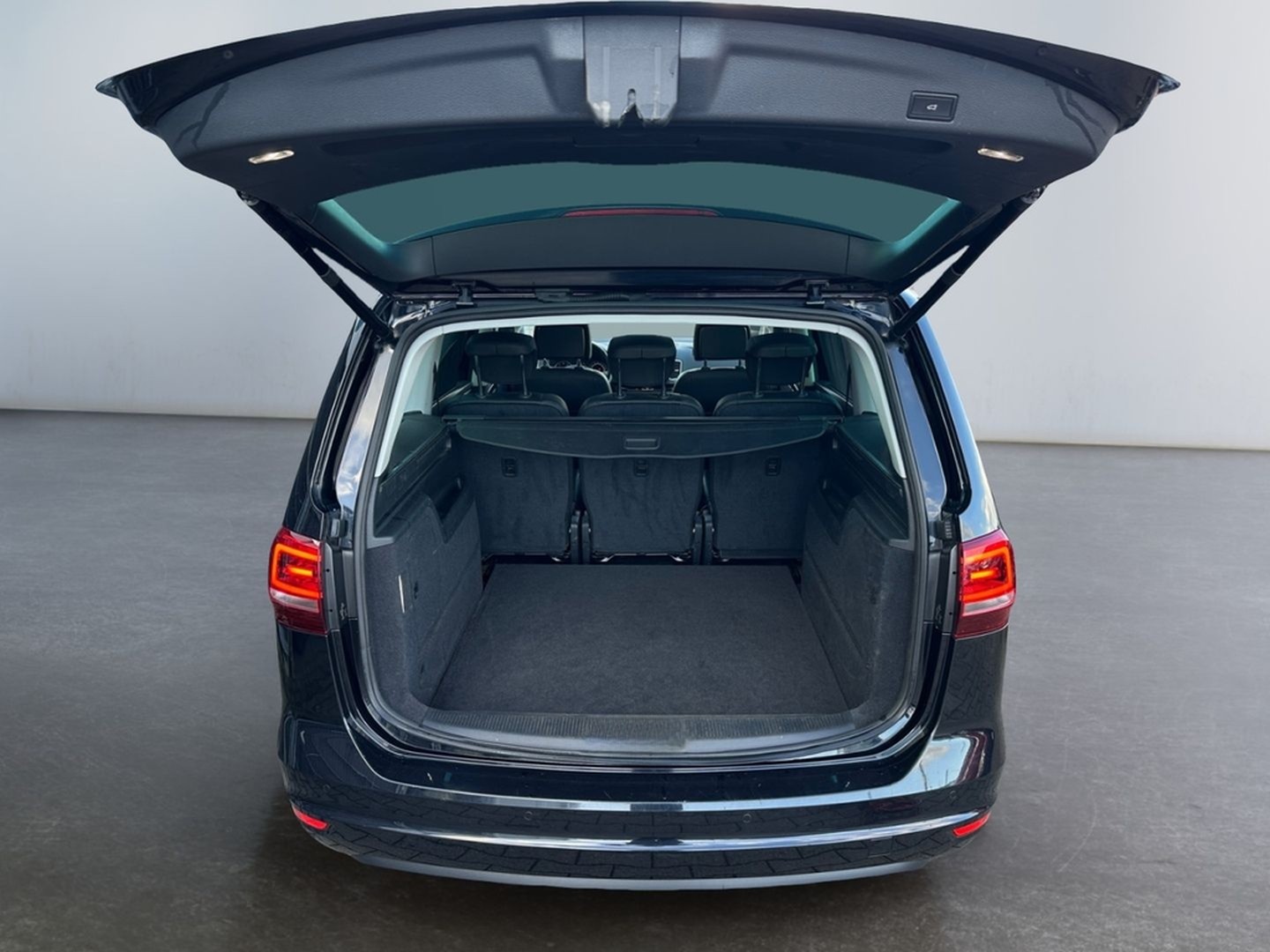 Volkswagen Sharan 1.4 TSI DSG Highline *StHz*Leder*Pano*ACC foto 18