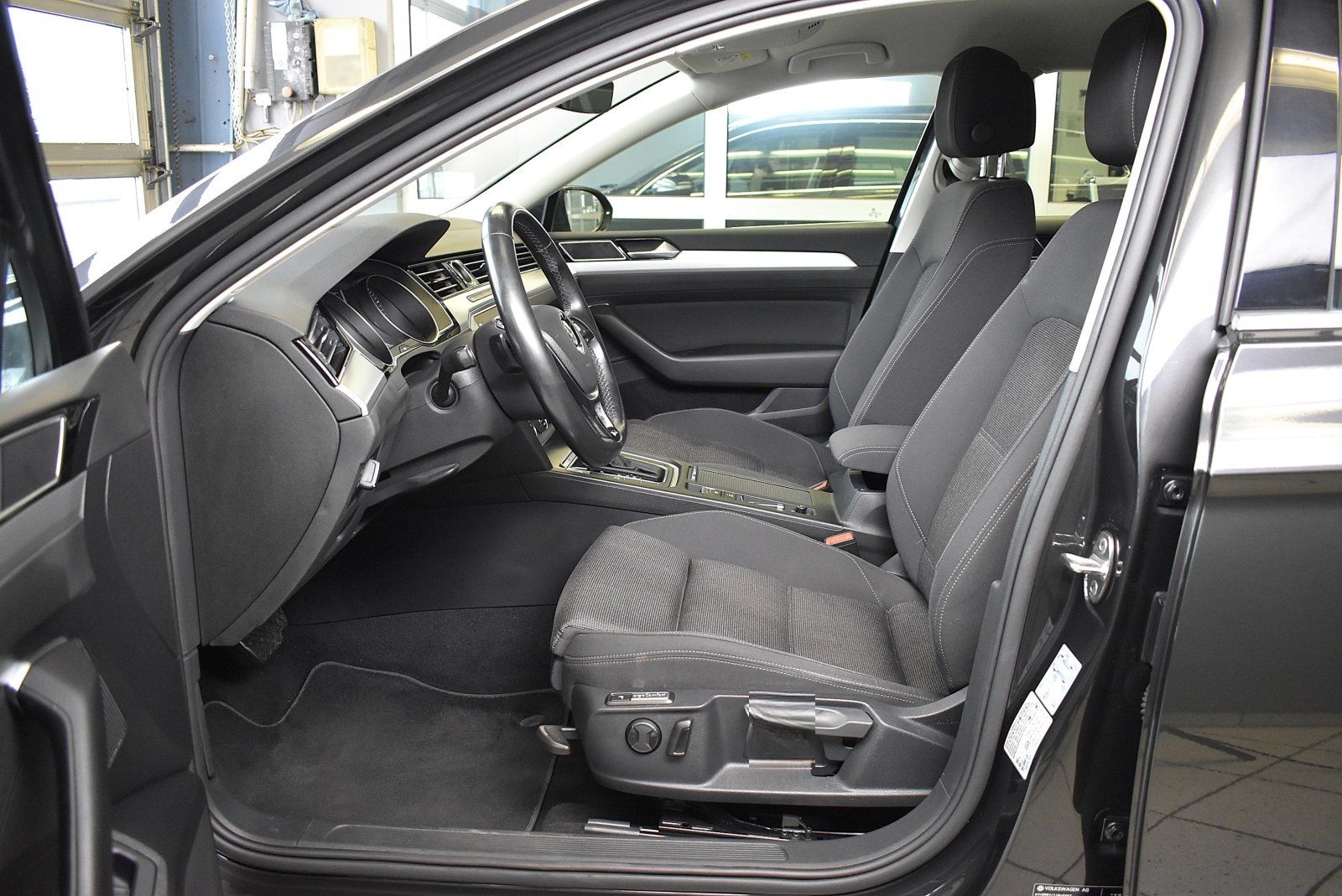 Volkswagen Passat Variant 4Motion 2,0TDI AHK*DSG LED*SHZ foto 11