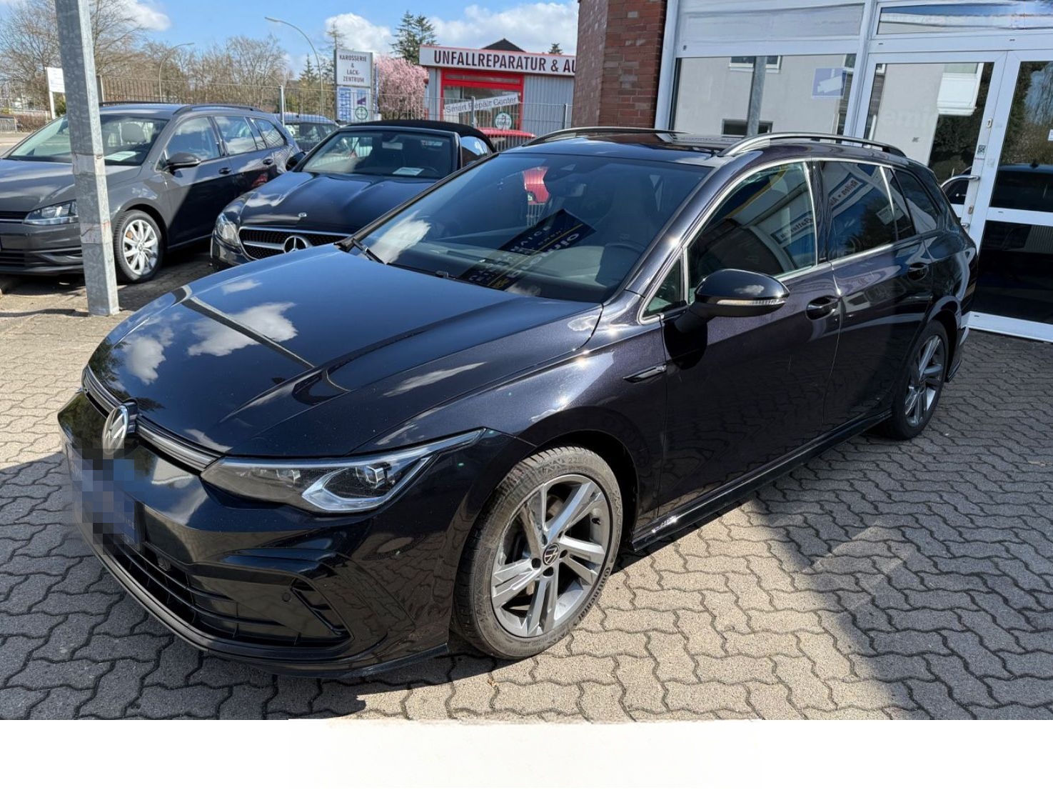 Volkswagen Golf VIII Variant 2,0 TDI DSG R-Line foto 2