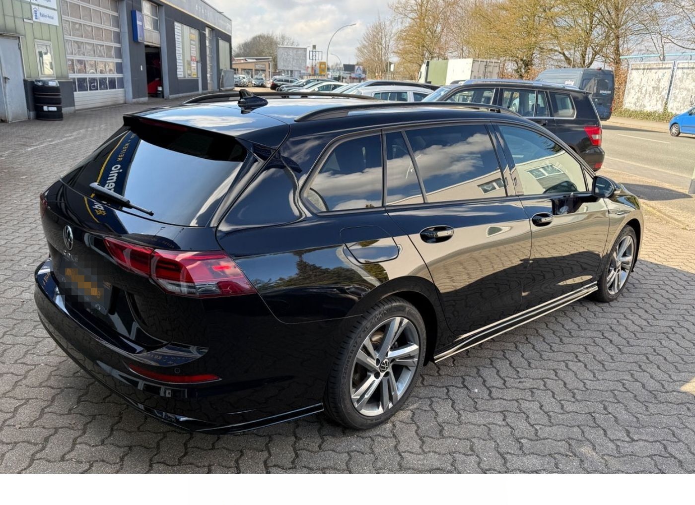 Volkswagen Golf VIII Variant 2,0 TDI DSG R-Line foto 4