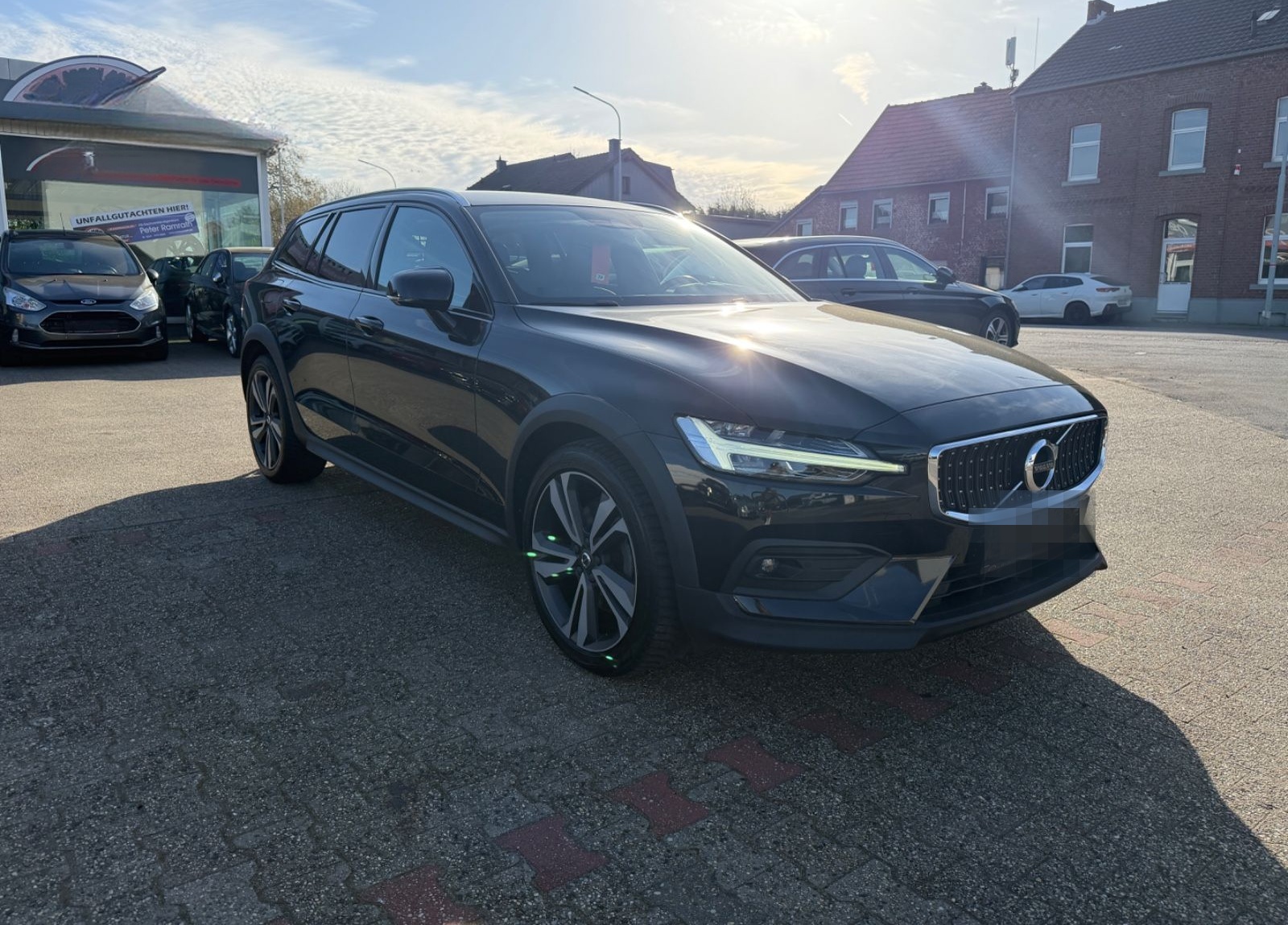 Volvo V60 Cross Country PRO LED AUTOM VOLL AHK foto 3