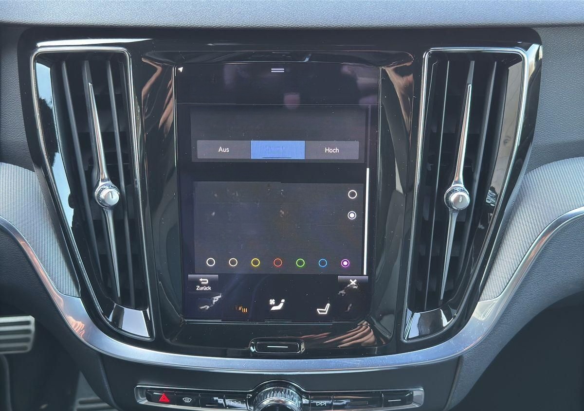 Volvo V60 B4 R Design LED Keyless Memory Alu18 Kamera foto 18