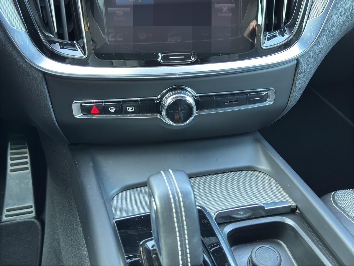 Volvo V60 B4 R Design LED Keyless Memory Alu18 Kamera foto 22