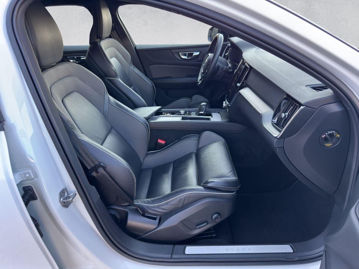 Volvo V60 B4 R Design LED Keyless Memory Alu18 Kamera foto 25