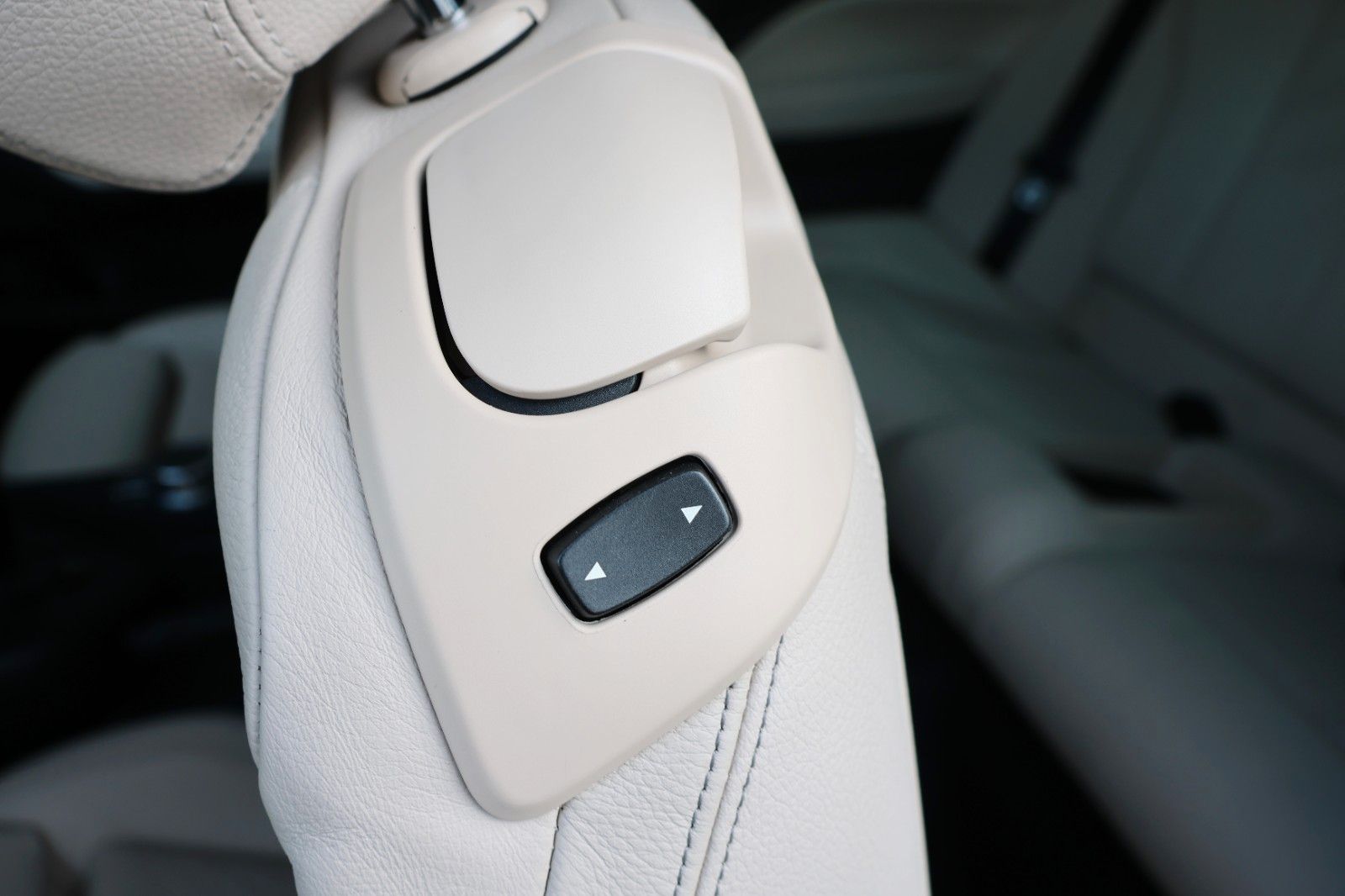 BMW 230i Coupé/CarPlay/SHZ/LHZ/KAMERA/SPUR/R19 foto 16