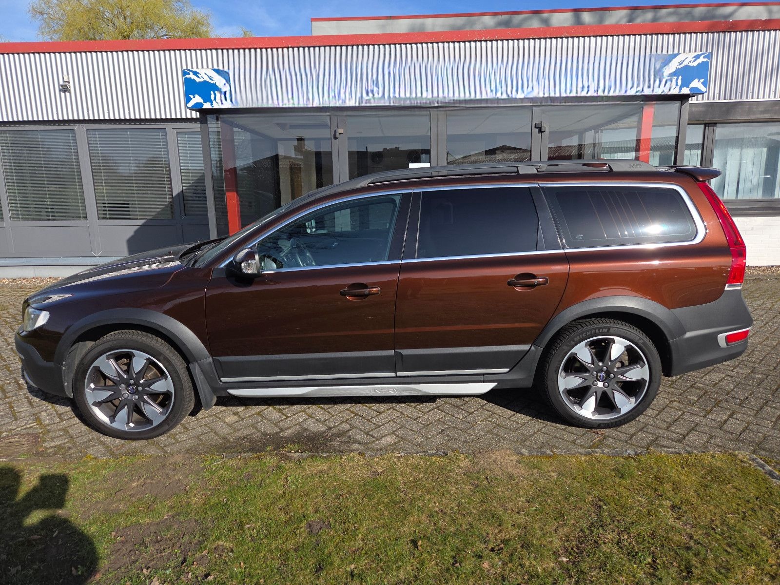 Volvo XC70 D4 AWD Kinetic Geartronic foto 4
