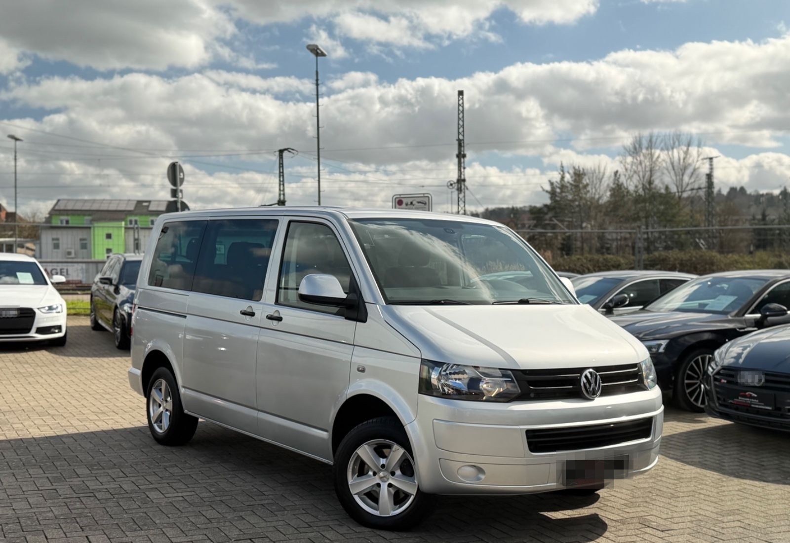 Volkswagen T5 2.0 TDI *KLIMA*Shzg*AHK*9-Sitzer* foto 4