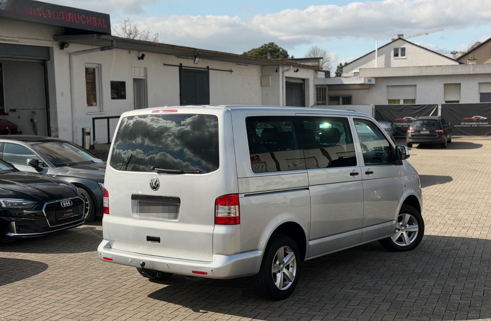 Volkswagen T5 2.0 TDI *KLIMA*Shzg*AHK*9-Sitzer* foto 5