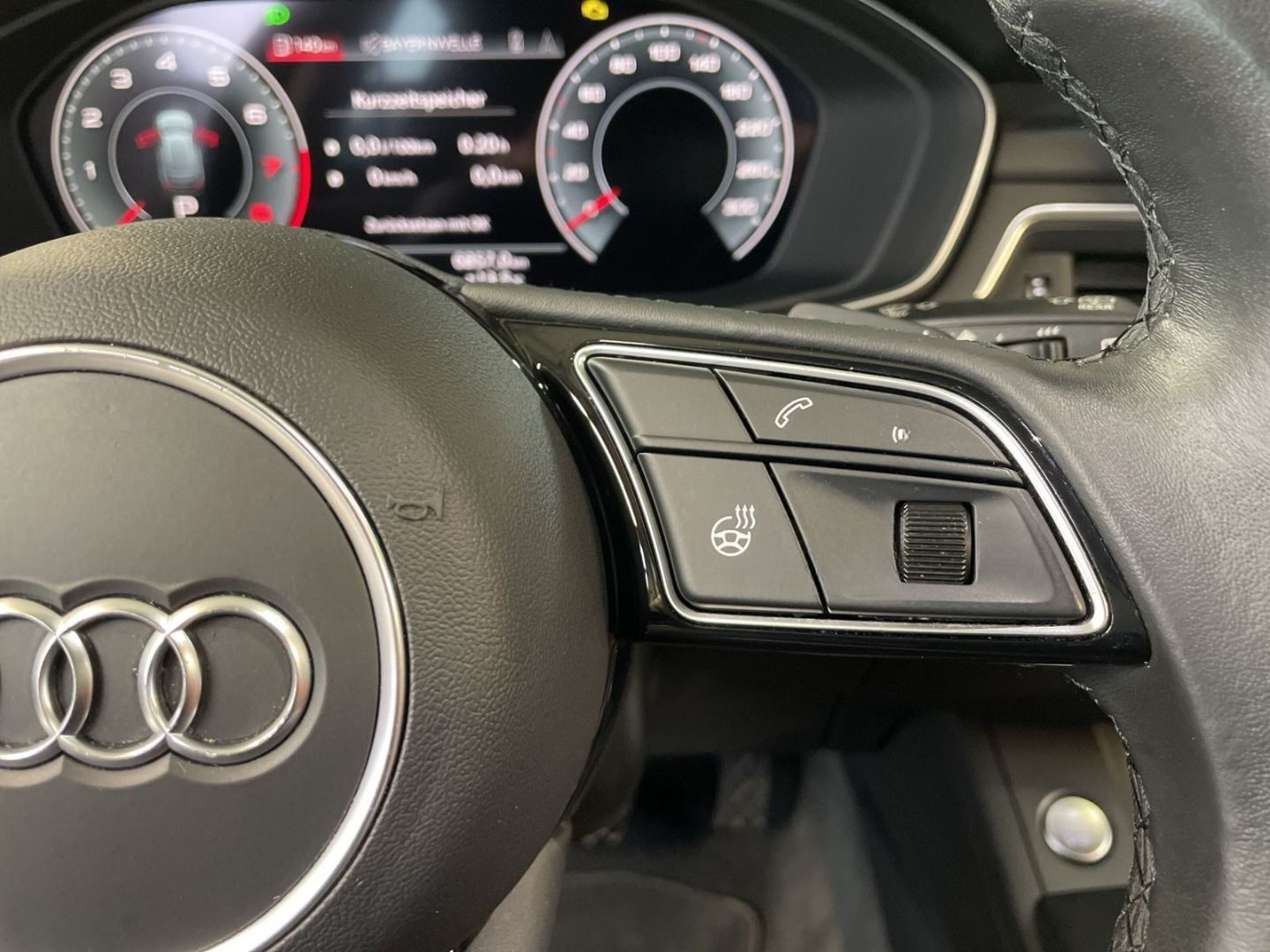 Audi A4 Avant 45 TFSI qu LED AHK Kamera Navi PDC+SHZ foto 17