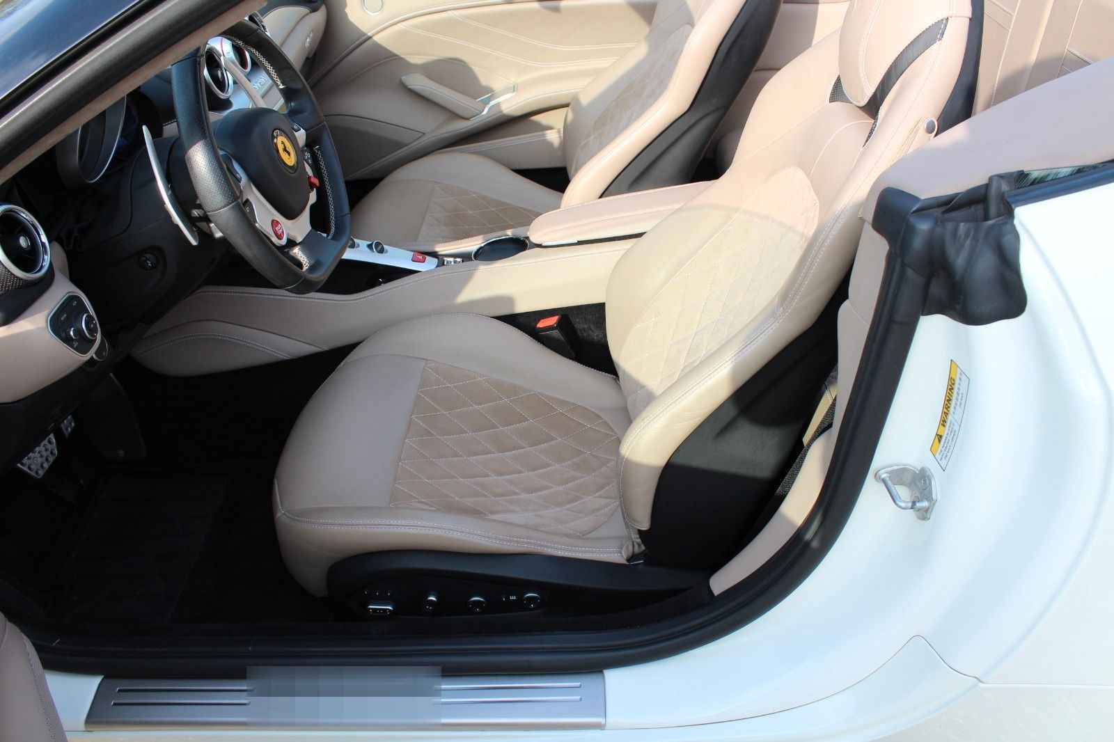 Ferrari California 3.9 V8 T 4-Sitzer foto 16