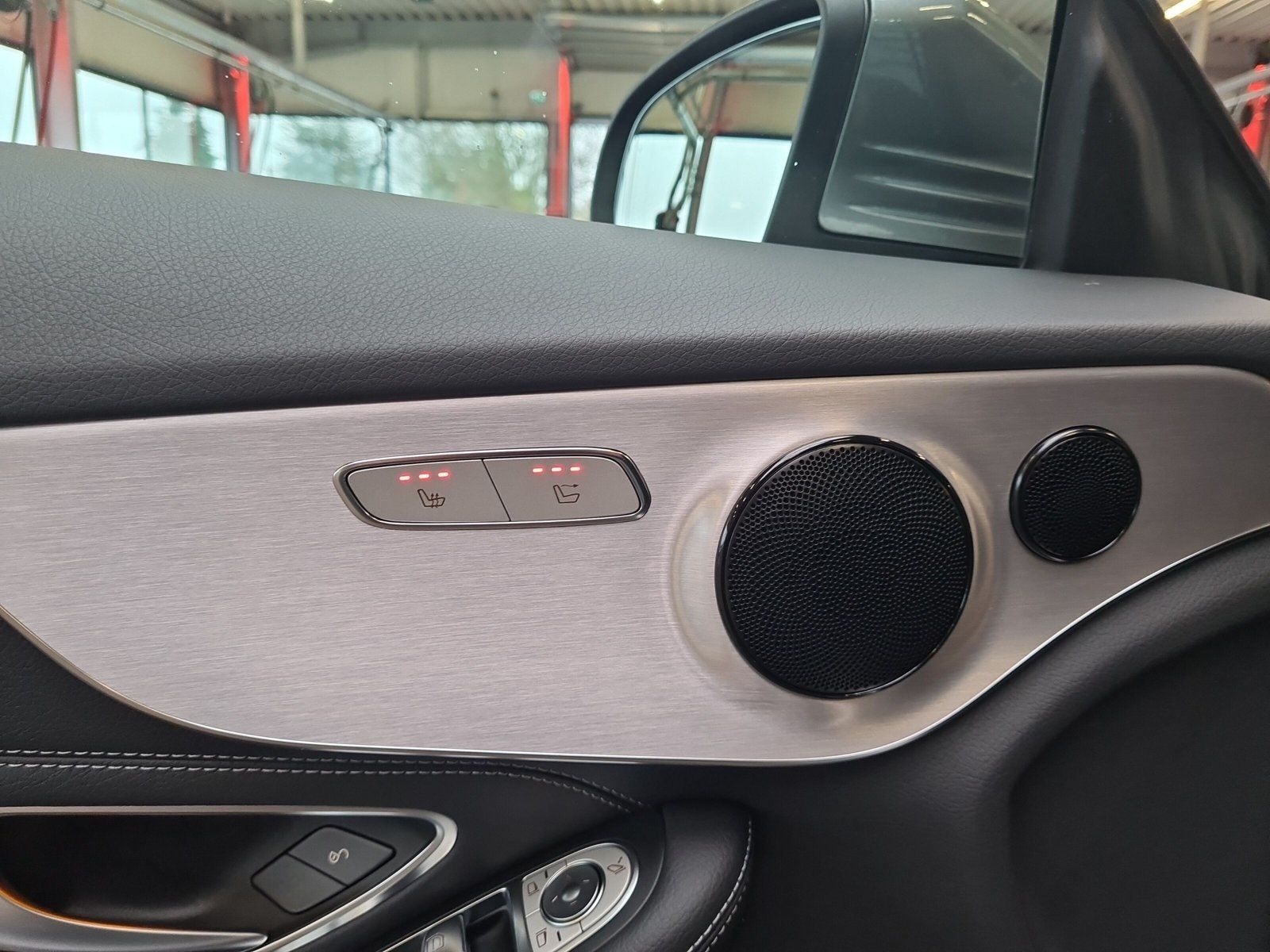 Mercedes-Benz C 200 Cabrio AMG-Line RFK DAB Nackenwärmer uvm. foto 16