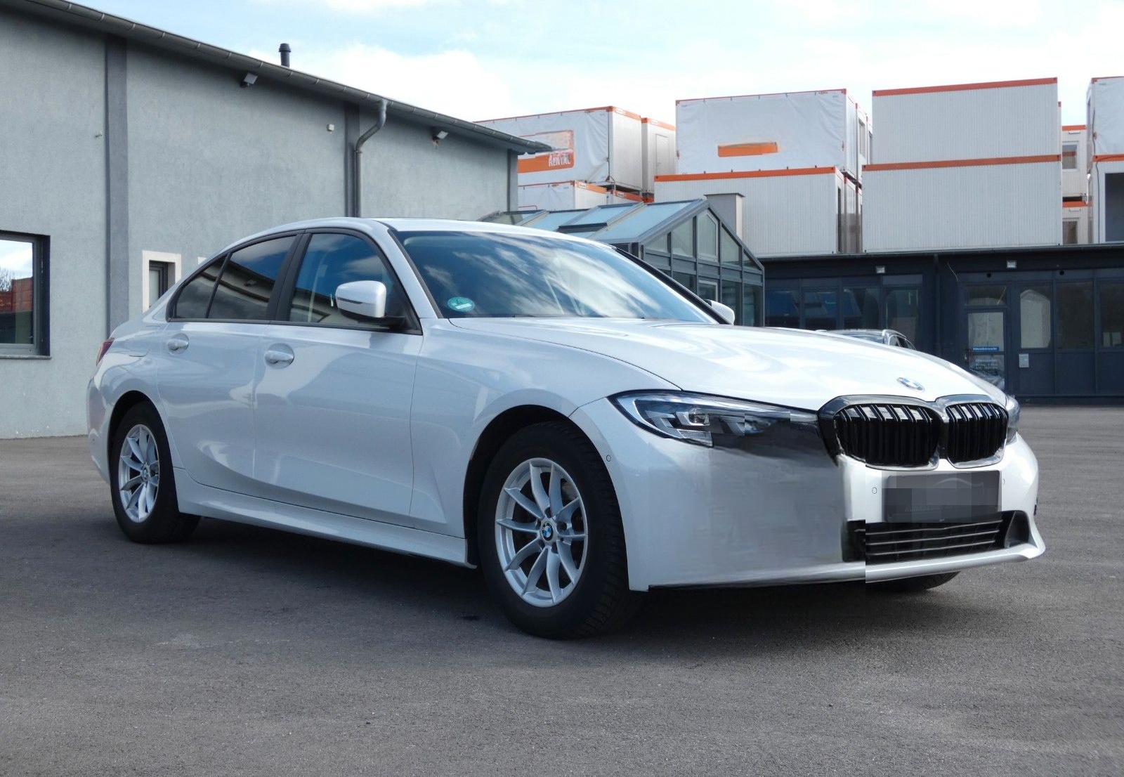 BMW 318d Lim. M Sport GSSD*HARMAN/KARDON*KAMERA*VOLL foto 2