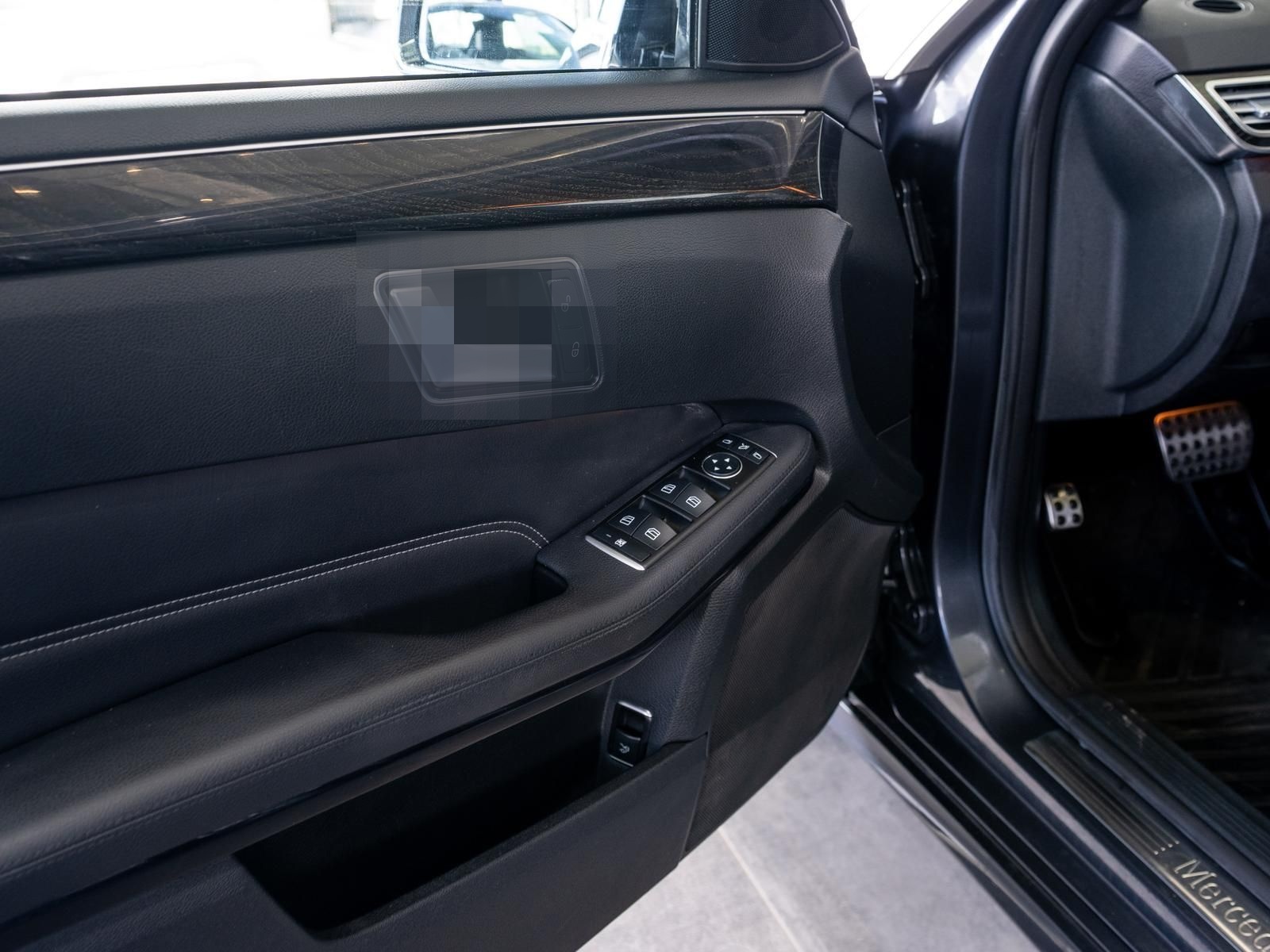 Mercedes-Benz E 250 T 7G-TRONIC *360°-KAM*DISTR.+*LEDER*2.HD* foto 11