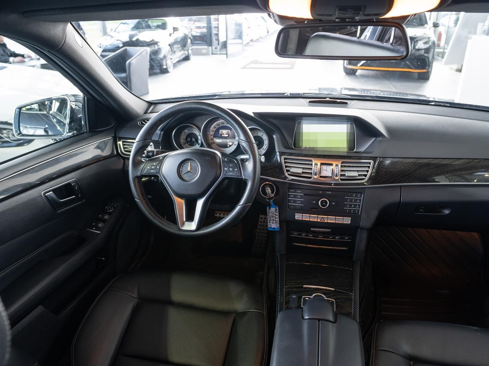 Mercedes-Benz E 250 T 7G-TRONIC *360°-KAM*DISTR.+*LEDER*2.HD* foto 14