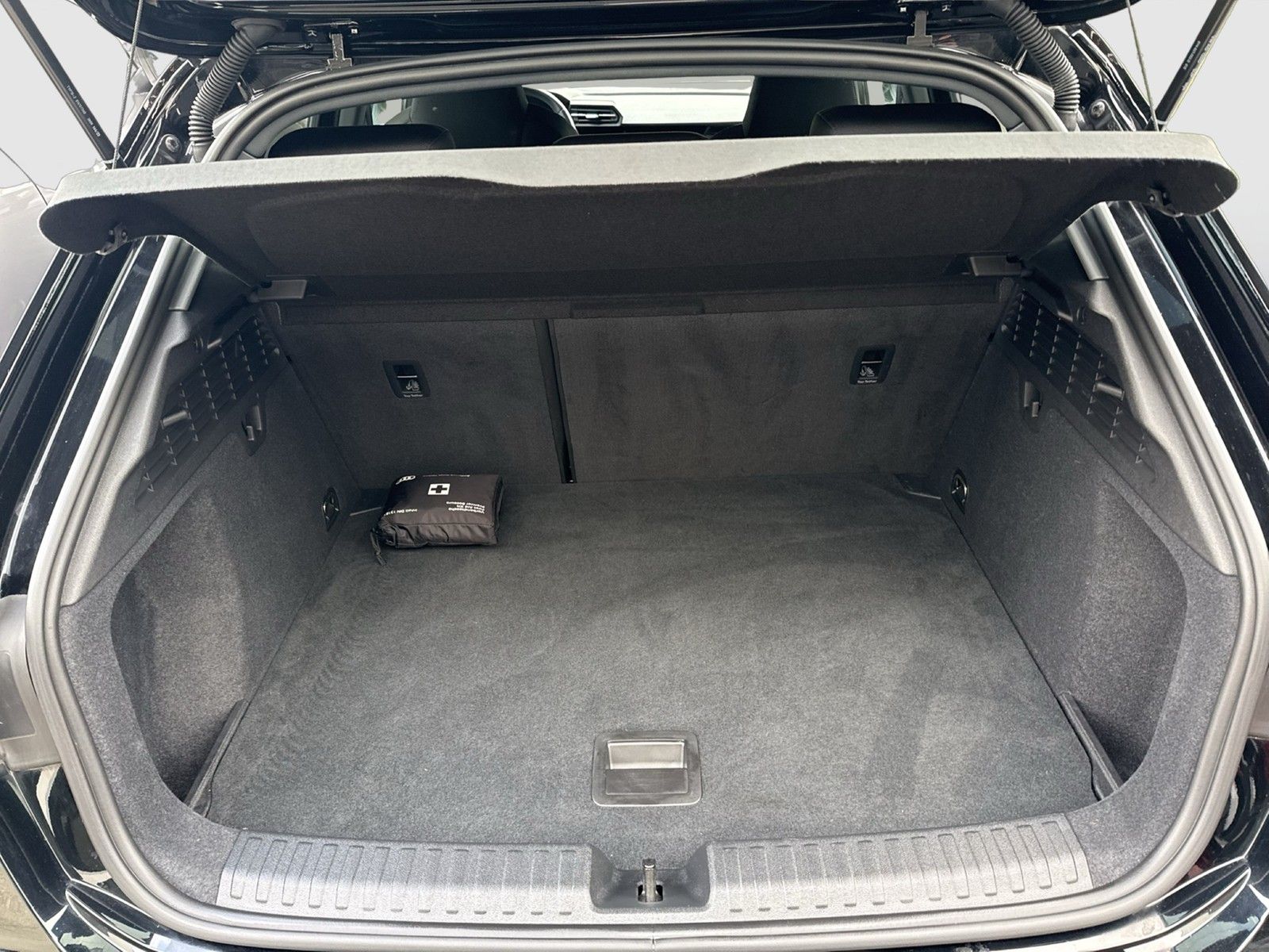 Audi A3 Sportback 30 advanced BLACKPAK AHK LM18 foto 8