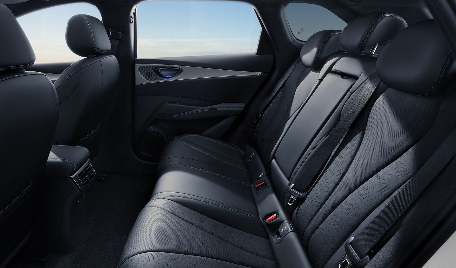 BYD SEAL 6 DM-i Touring Boost foto 6