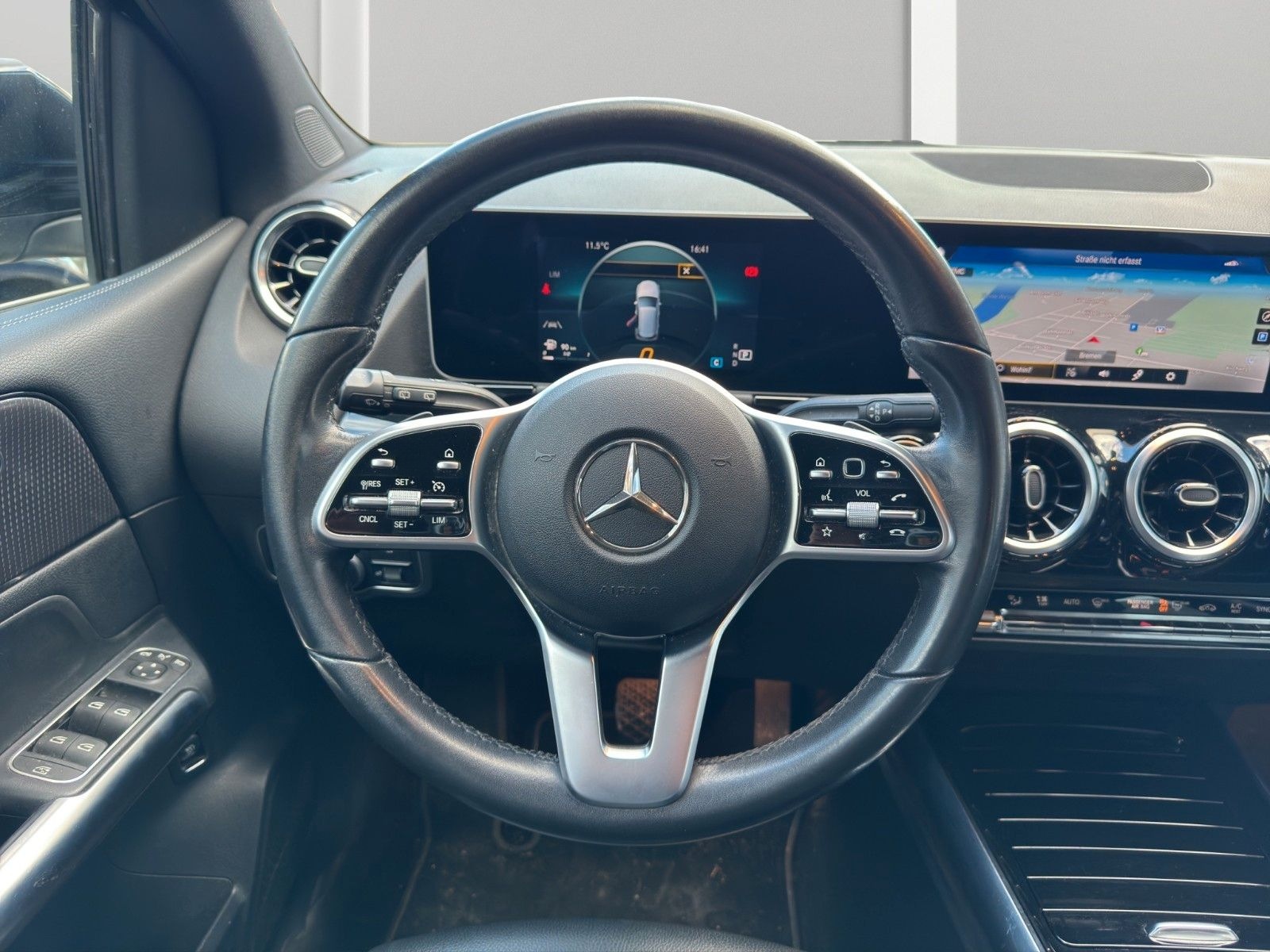 Mercedes-Benz B 200 d T.Leder Navi CarPlay RFK SHZ AHK LED foto 13