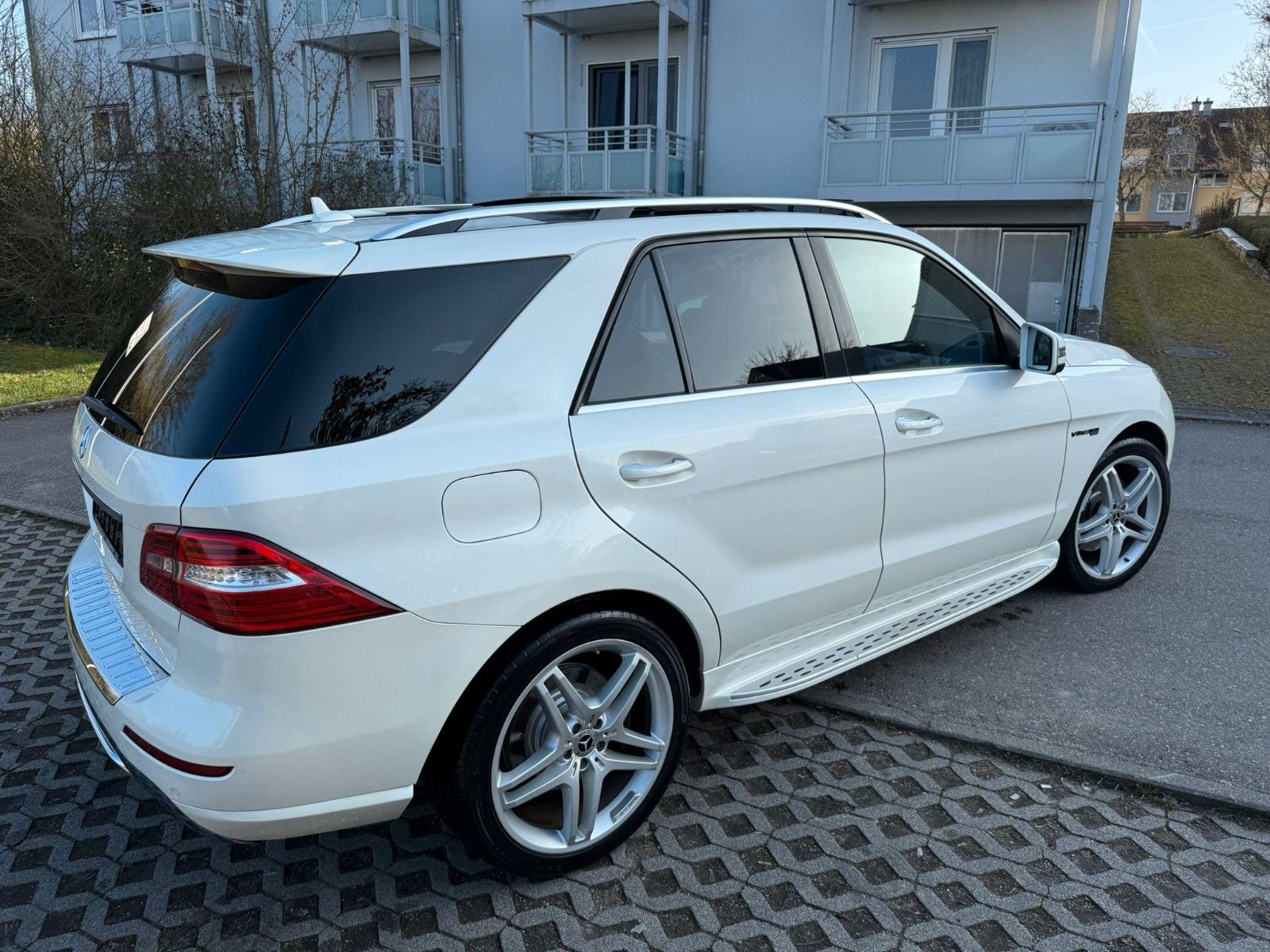 Mercedes-Benz ML 500 M-Klasse 4MATIC (BlueEFFICIENCY) 7G-TRONI foto 6