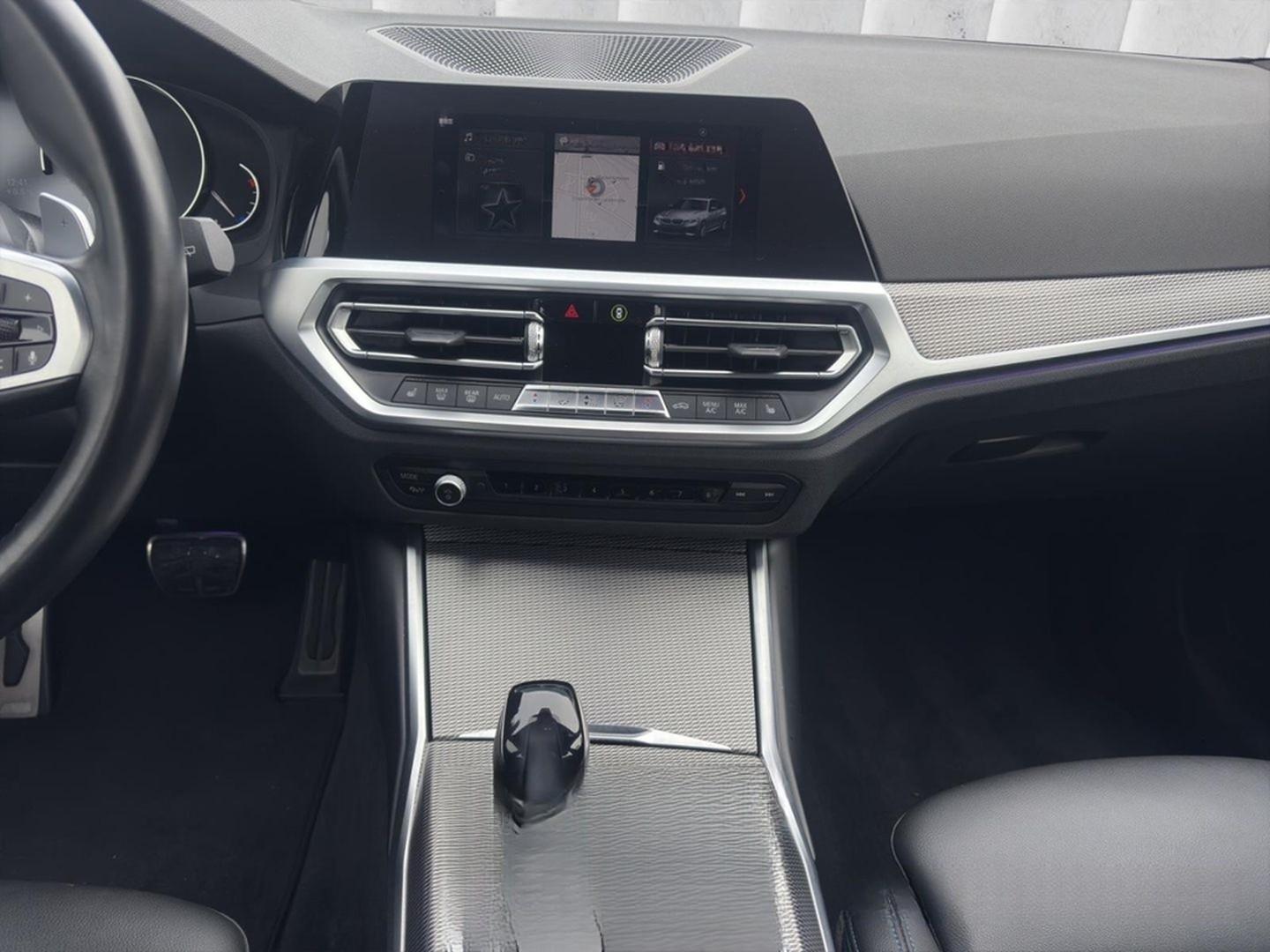 BMW 330 d xDrive M Sport Touring LED Navi SHZ PDC 18 foto 14