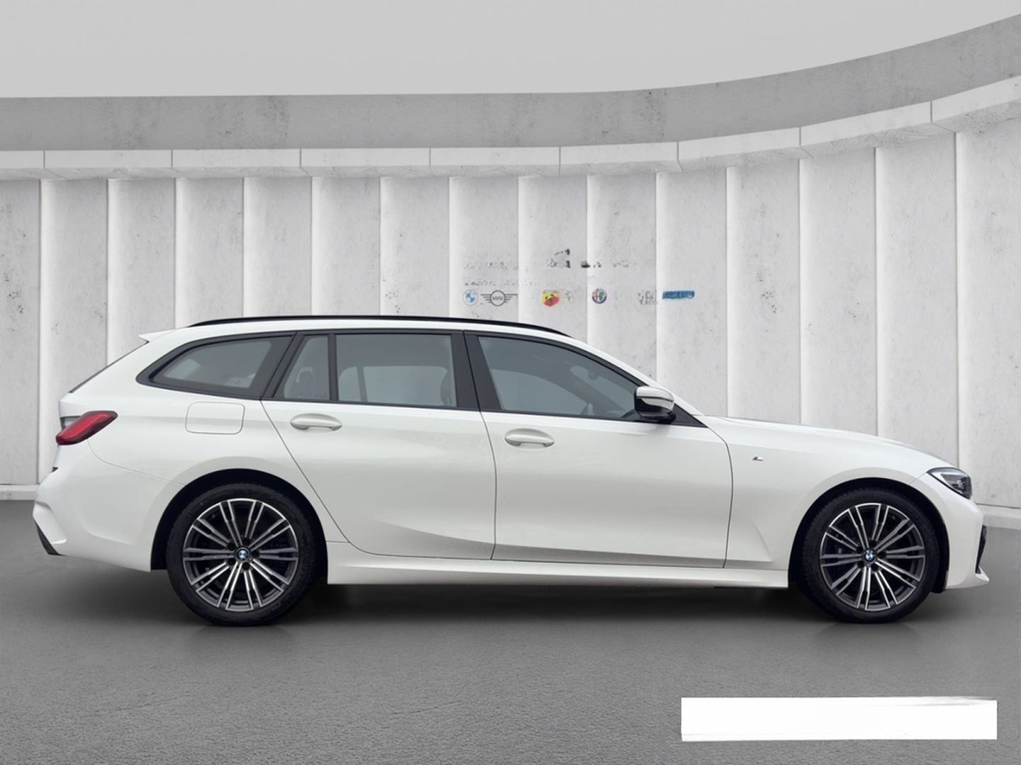 BMW 330 d xDrive M Sport Touring LED Navi SHZ PDC 18 foto 6