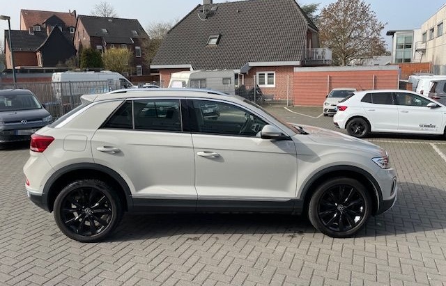 Volkswagen T-Roc 1.5TSi Style AHK Panoramadach 18Zoll ACC L foto 3