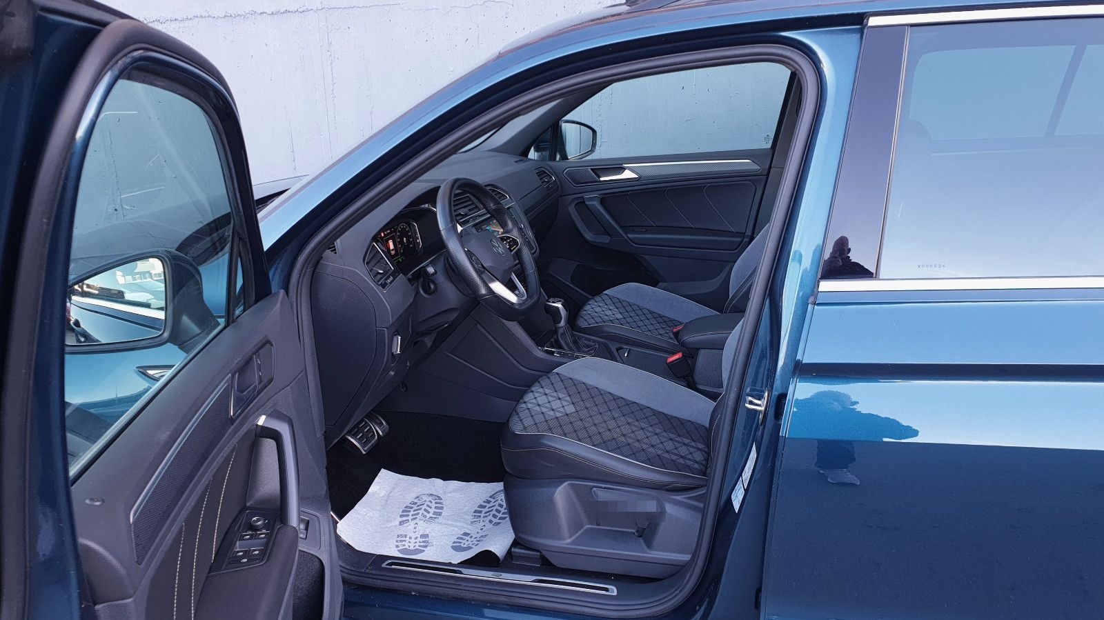 Volkswagen Tiguan 2.0 TDI DSG 3 x R-Line Pano/ACC/DCC/K-les foto 6