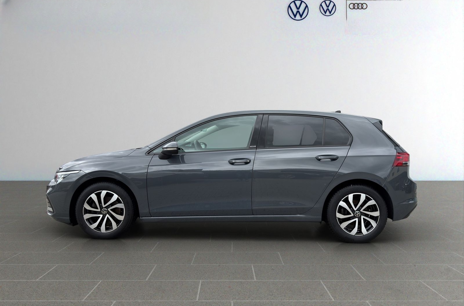 Volkswagen Golf 1.5 TSI Life Active AHK ACC Navi SHZ RFK 16 foto 3