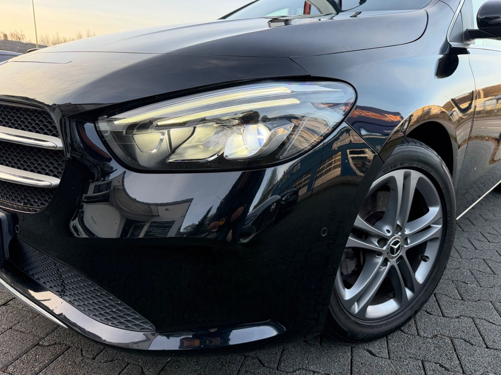 Mercedes-Benz B 220 4Matic ProgressiveLED/NAVI/AHK/TOTWASS/RFK foto 39