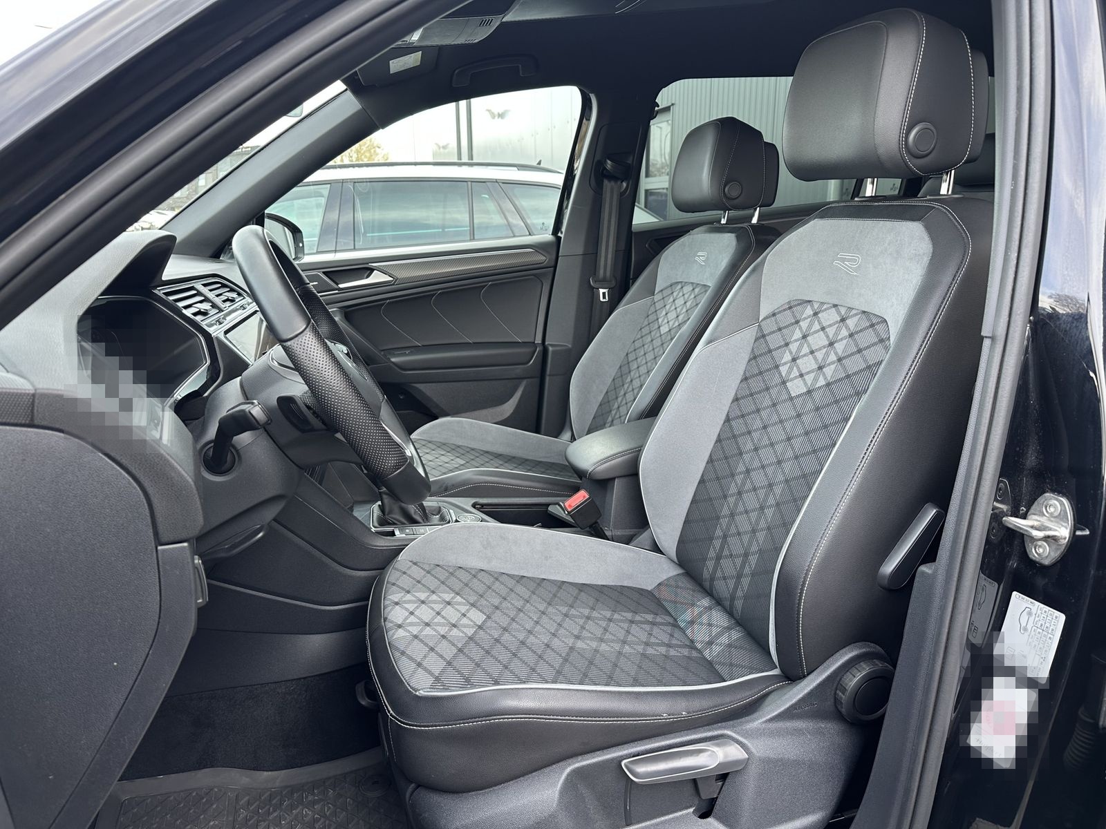Volkswagen Tiguan Allspace 4M R-Line Black 7Sitzer AHK+360° foto 10