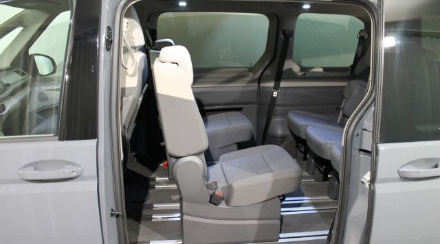 Volkswagen Multivan T7 2.0 TDI DSG kÜ "Dispo" Navi, LED, PD foto 7