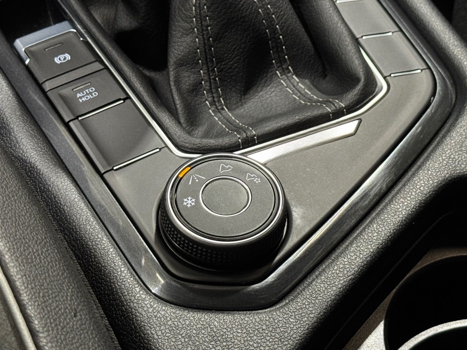 Volkswagen Tiguan Allspace R-Line 2.0 TDI DSG 4M | AHK ACC foto 12