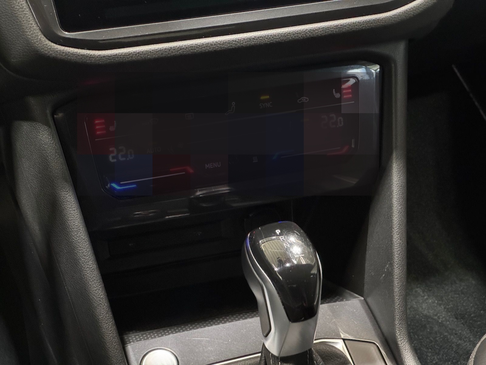 Volkswagen Tiguan Allspace R-Line 2.0 TDI DSG 4M | AHK ACC foto 10