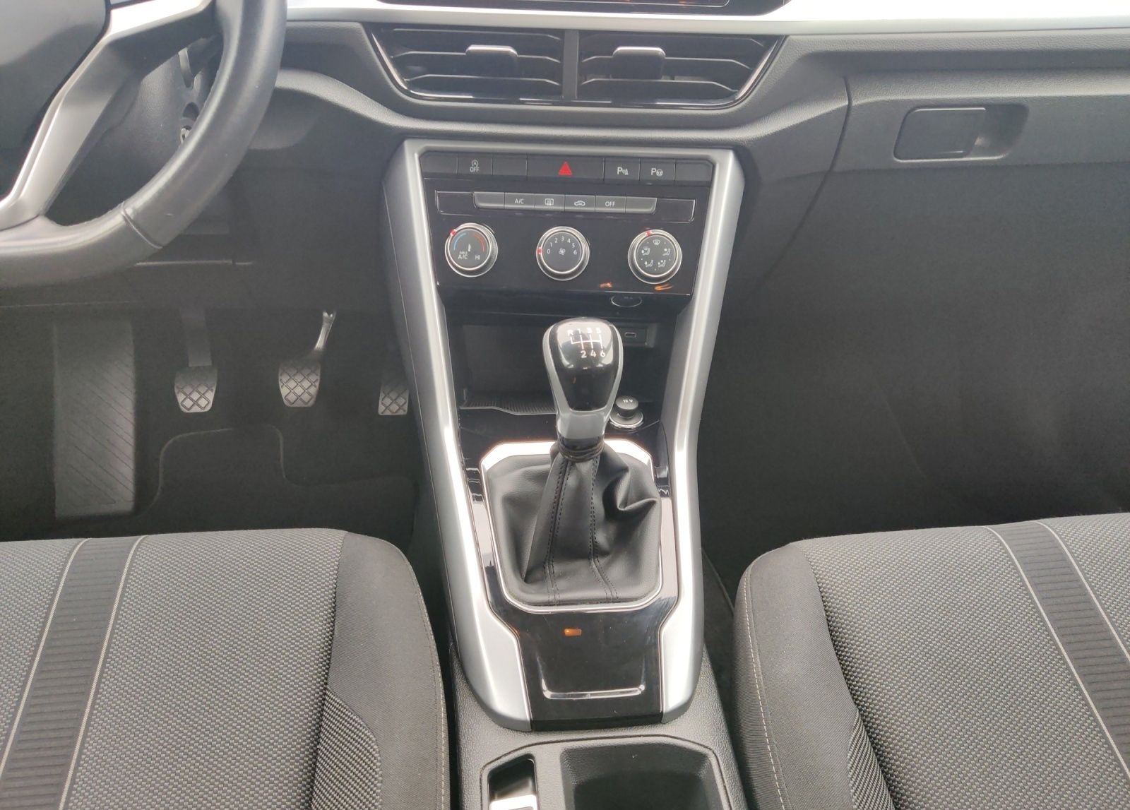 Volkswagen T-Roc 1.0 TSI Life OPF (EURO 6d) KLIMA LED ALU foto 14