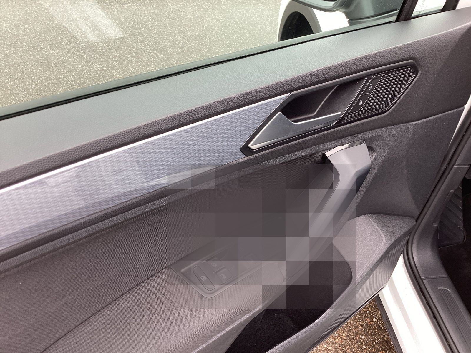 Volkswagen Tiguan 1.5TSI Life Navi LED AHK foto 14