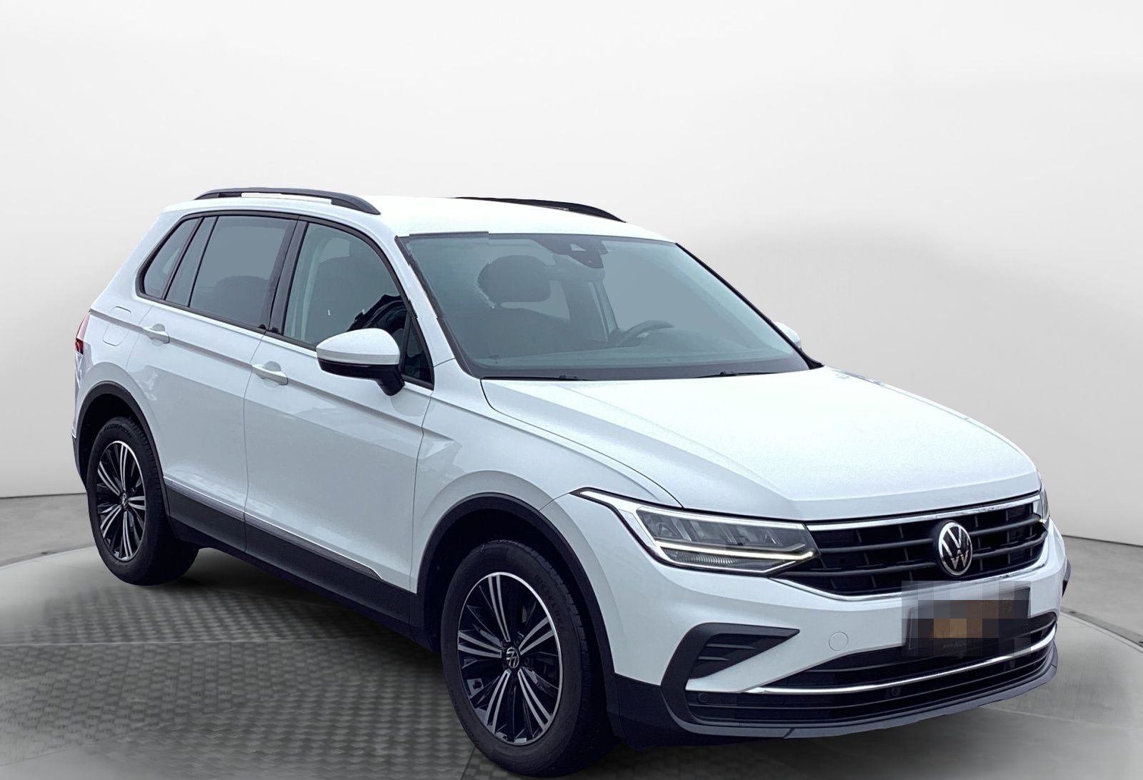 Volkswagen Tiguan 1.5TSI Life Navi LED AHK foto 5