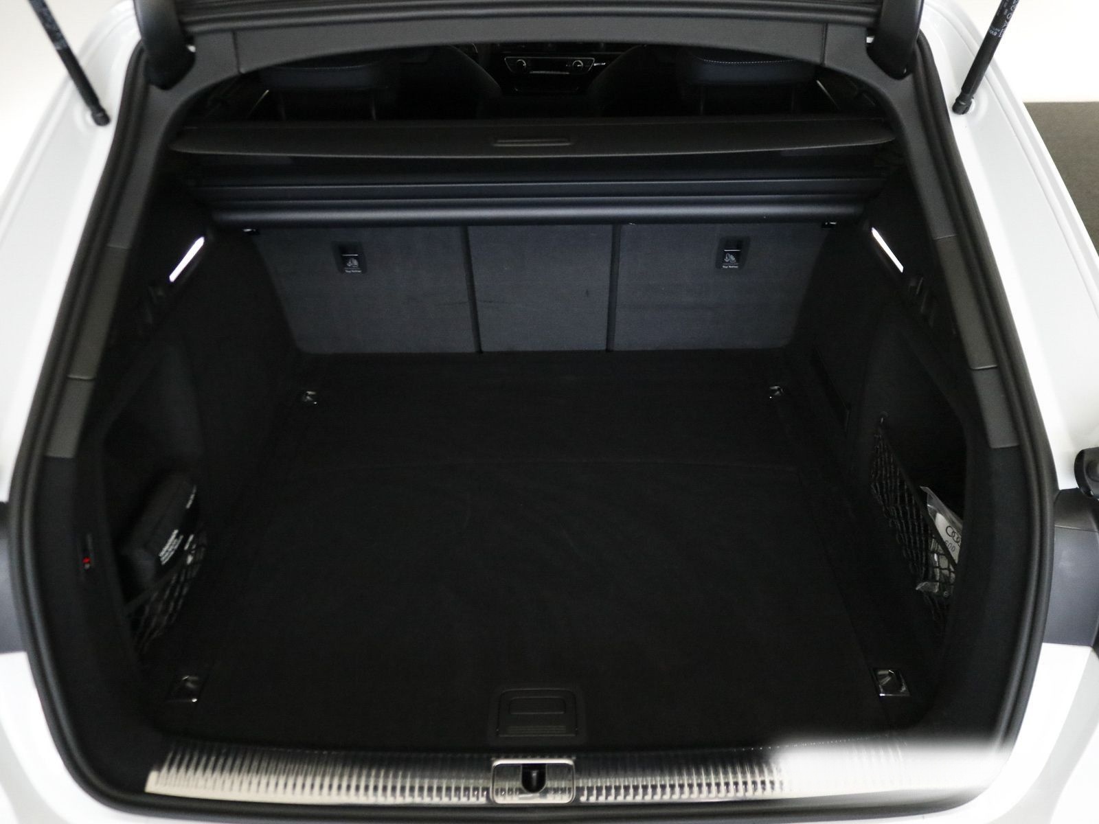 Audi A4 Avant 40 TFSI qu. S line Pano/AHK/Virtual+ foto 24